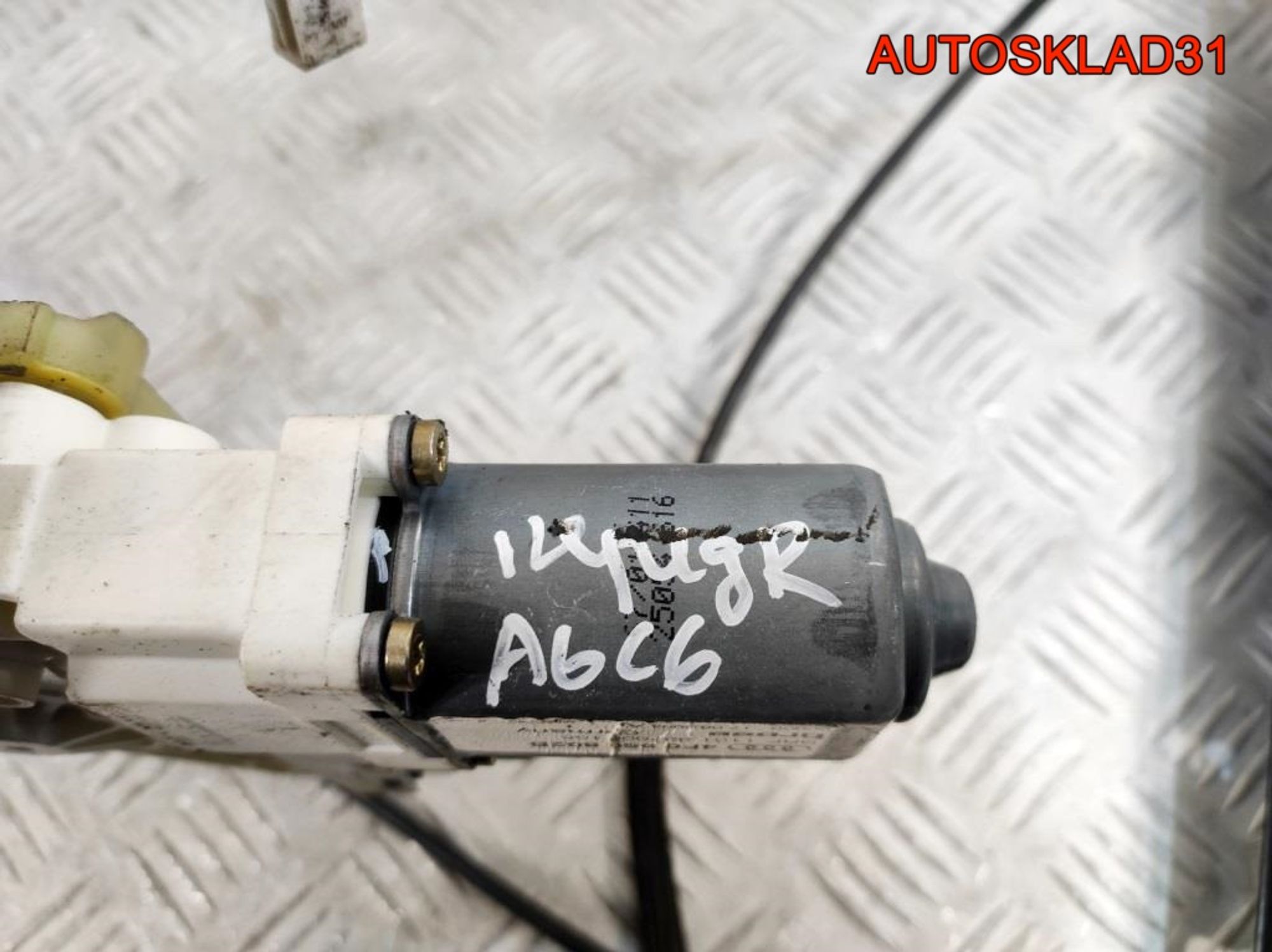 Стеклоподъемник передней правой двери Audi A6 C6 4F0837462D, 4500 рублей, Дубовое