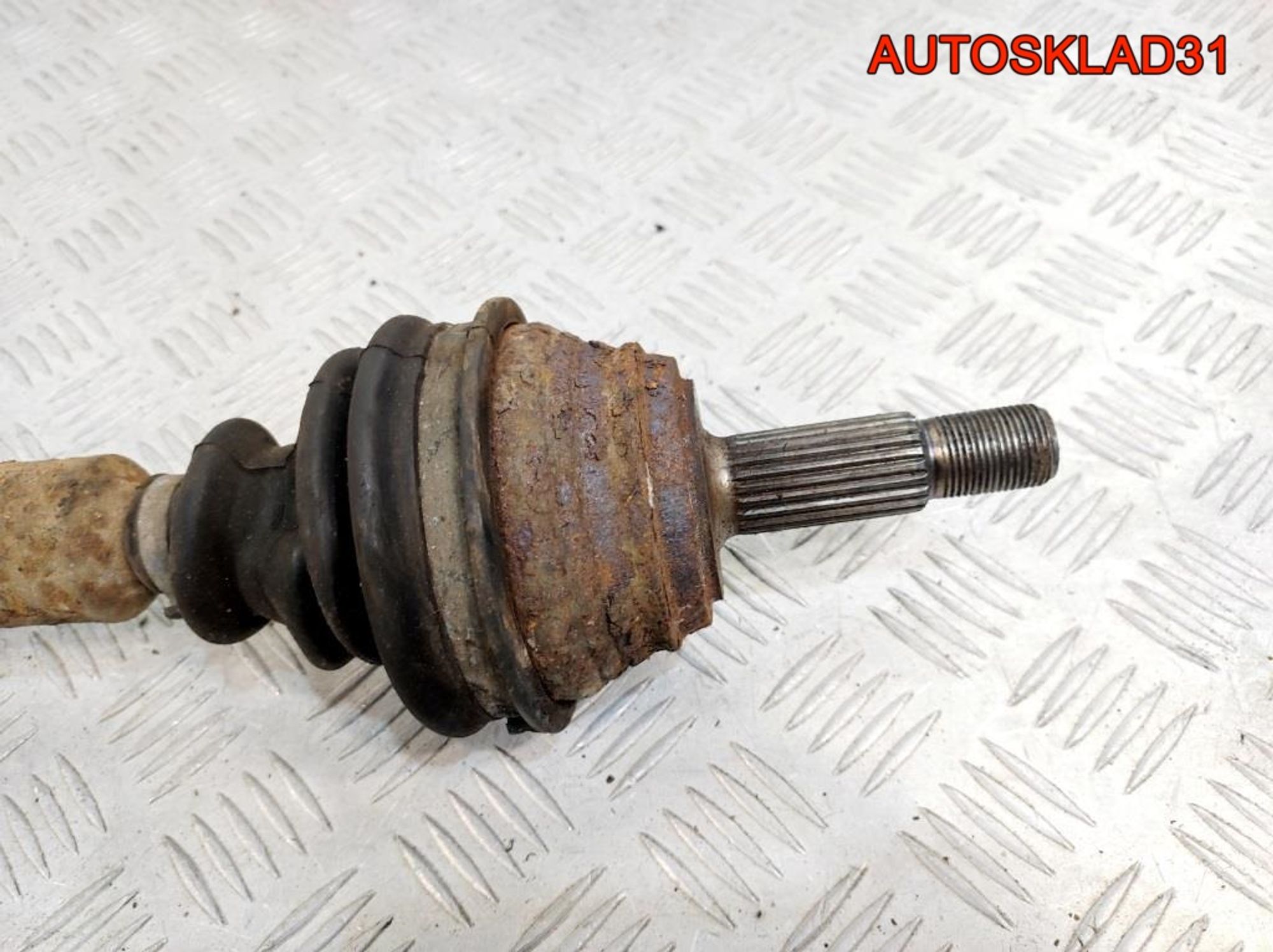 Полуось передняя правая VW Passat B3 1,8 Бензин, 2700 рублей, Дубовое