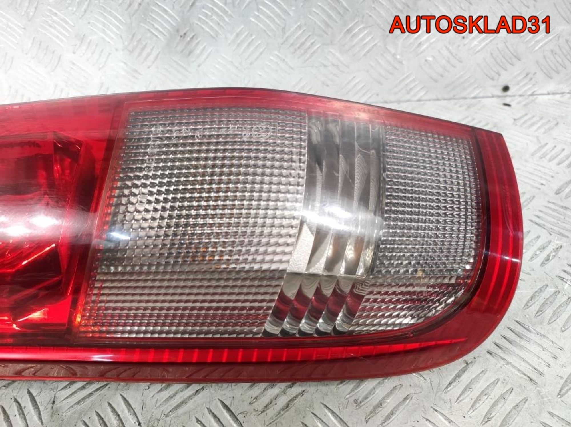 Фонарь задний левый Nissan X-Trail T30 26555EQ025, 3200 рублей, Дубовое