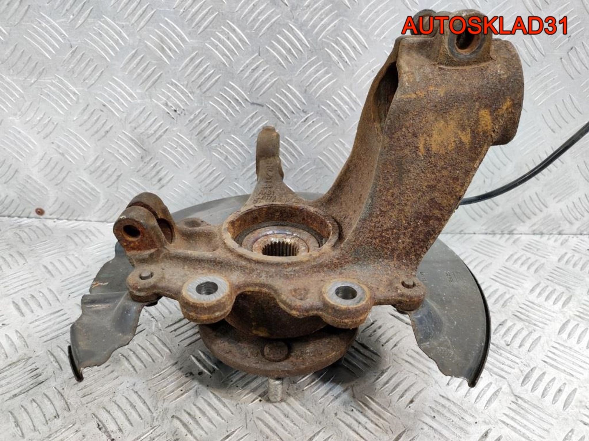 Кулак поворотный передний левый Ford C-MAX 2, 3600 рублей, Дубовое