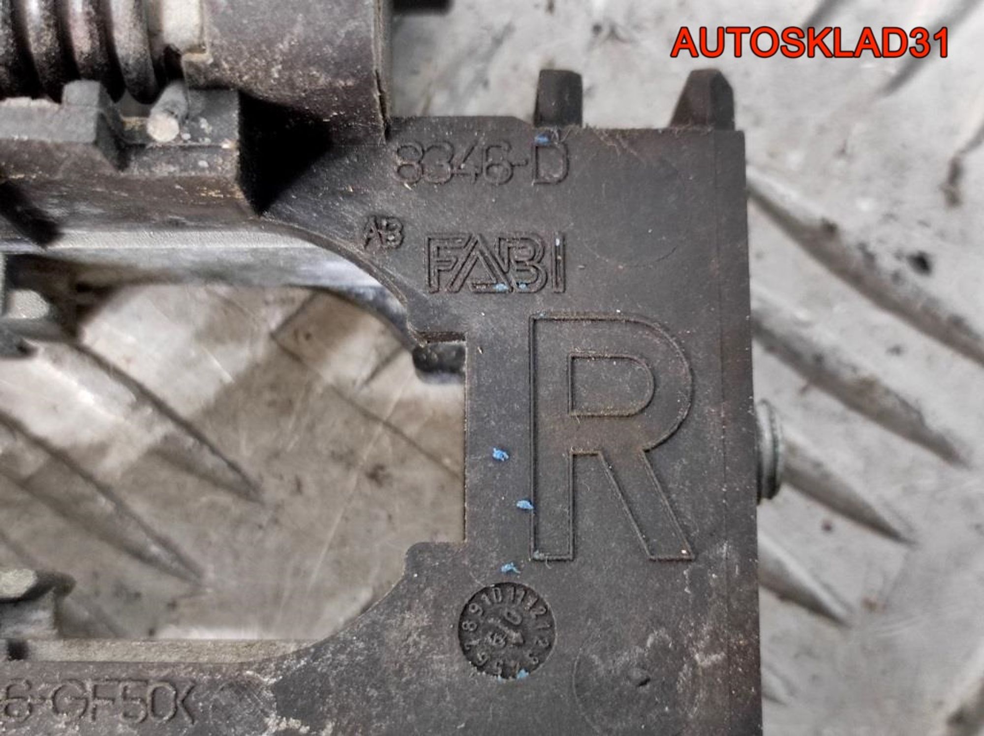 Кронштейн ручки двери перед правой Nissan Qashqai, 900 рублей, Дубовое