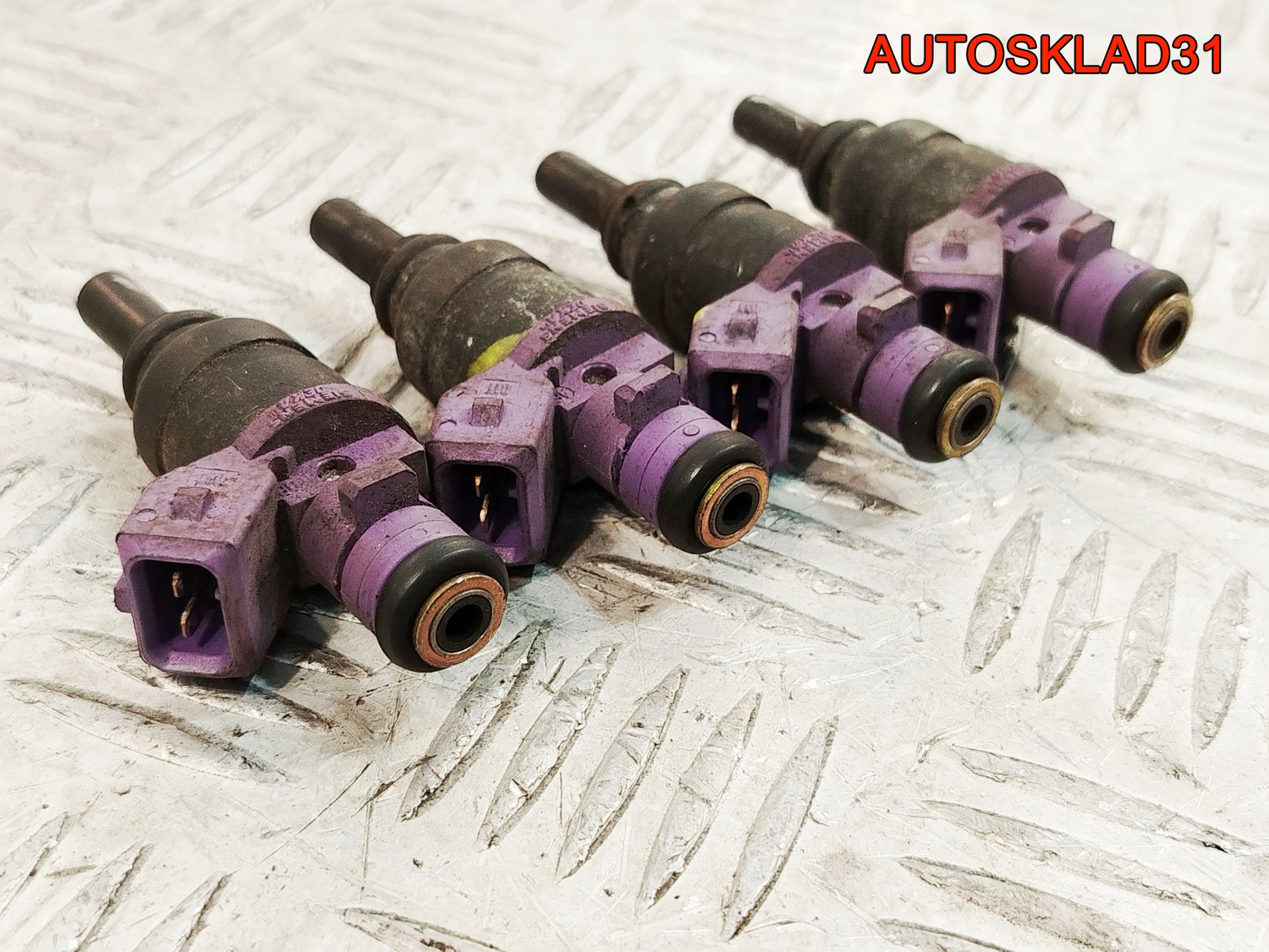 Форсунка топливная Mercedes Benz W203 2,0 Бензин 0000787249 Цена за ОДНУ форсунку, 2500 рублей, Дубовое
