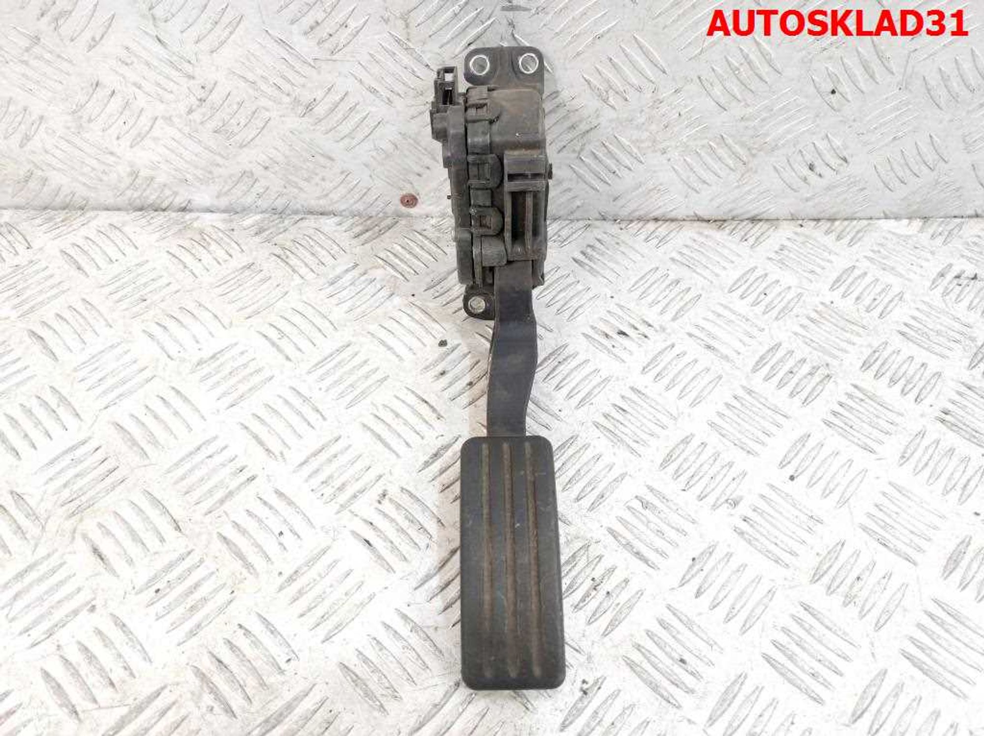 Педаль газа Renault Sandero 1 8200386506, 1500 рублей, Дубовое