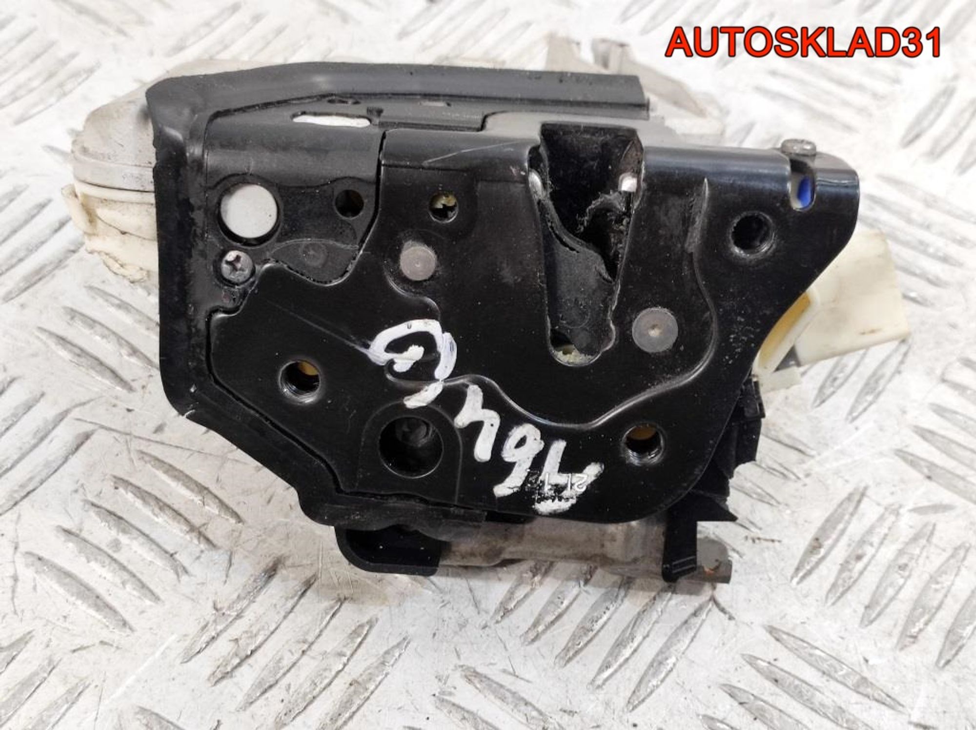 Замок двери передней левой Audi A6 C7 4G 4G1837015, 8000 рублей, Дубовое