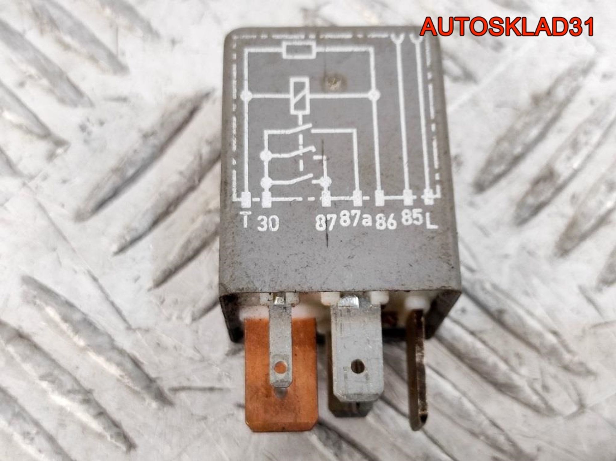 Реле бензонасоса №215 Audi A4 B5 443951253L, 1800 рублей, Дубовое