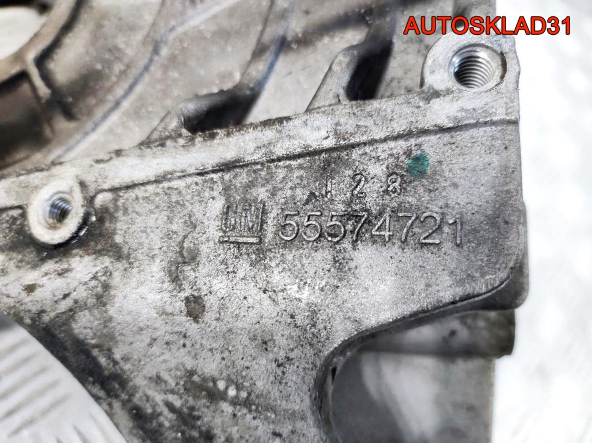 Кронштейн ТНВД Opel Astra J 2,0 A20DTH 55574721, 1300 рублей, Дубовое