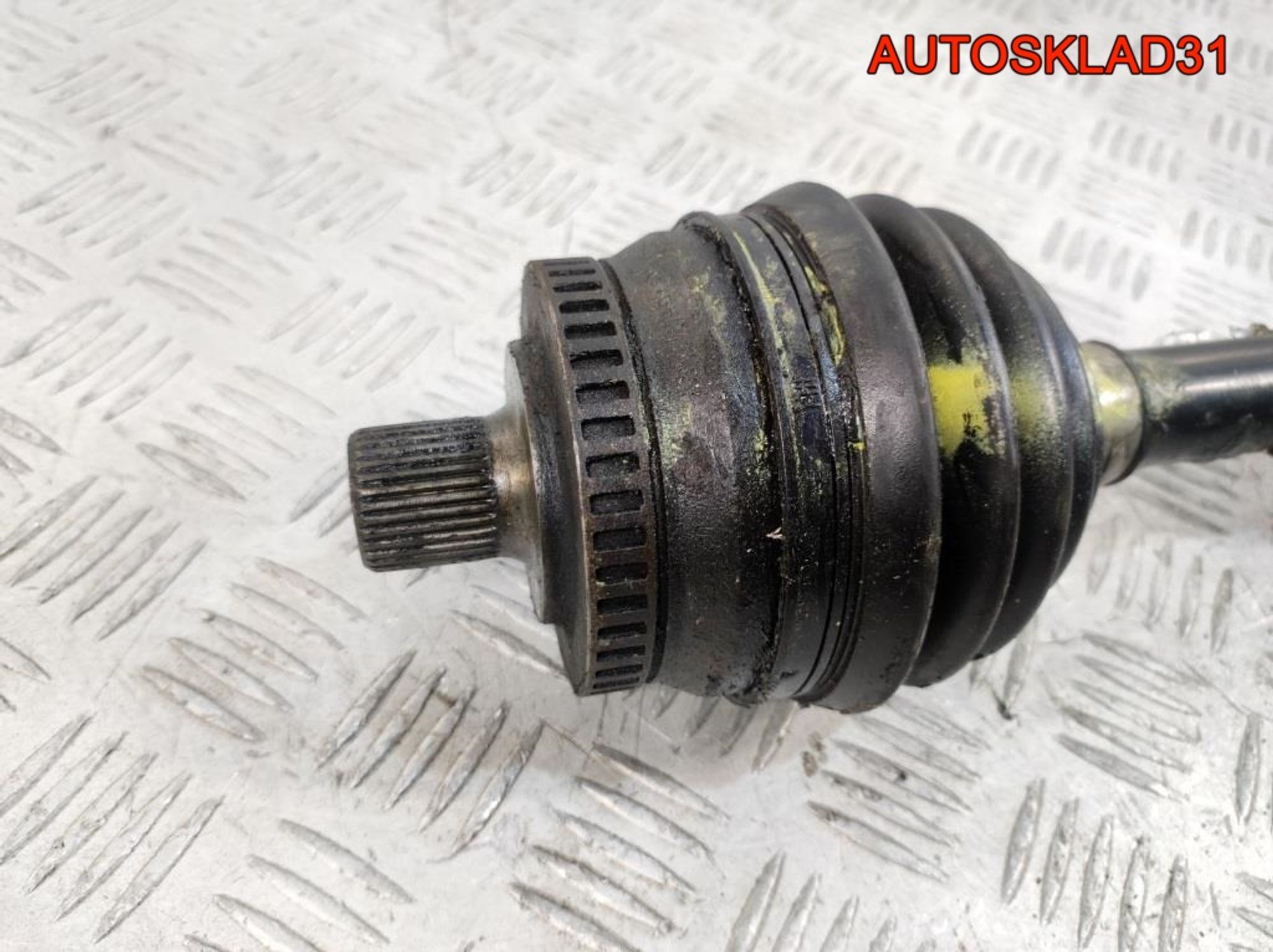 Привод перед левый VW Passat B5 МКПП 8D0407271AQ, 4100 рублей, Дубовое