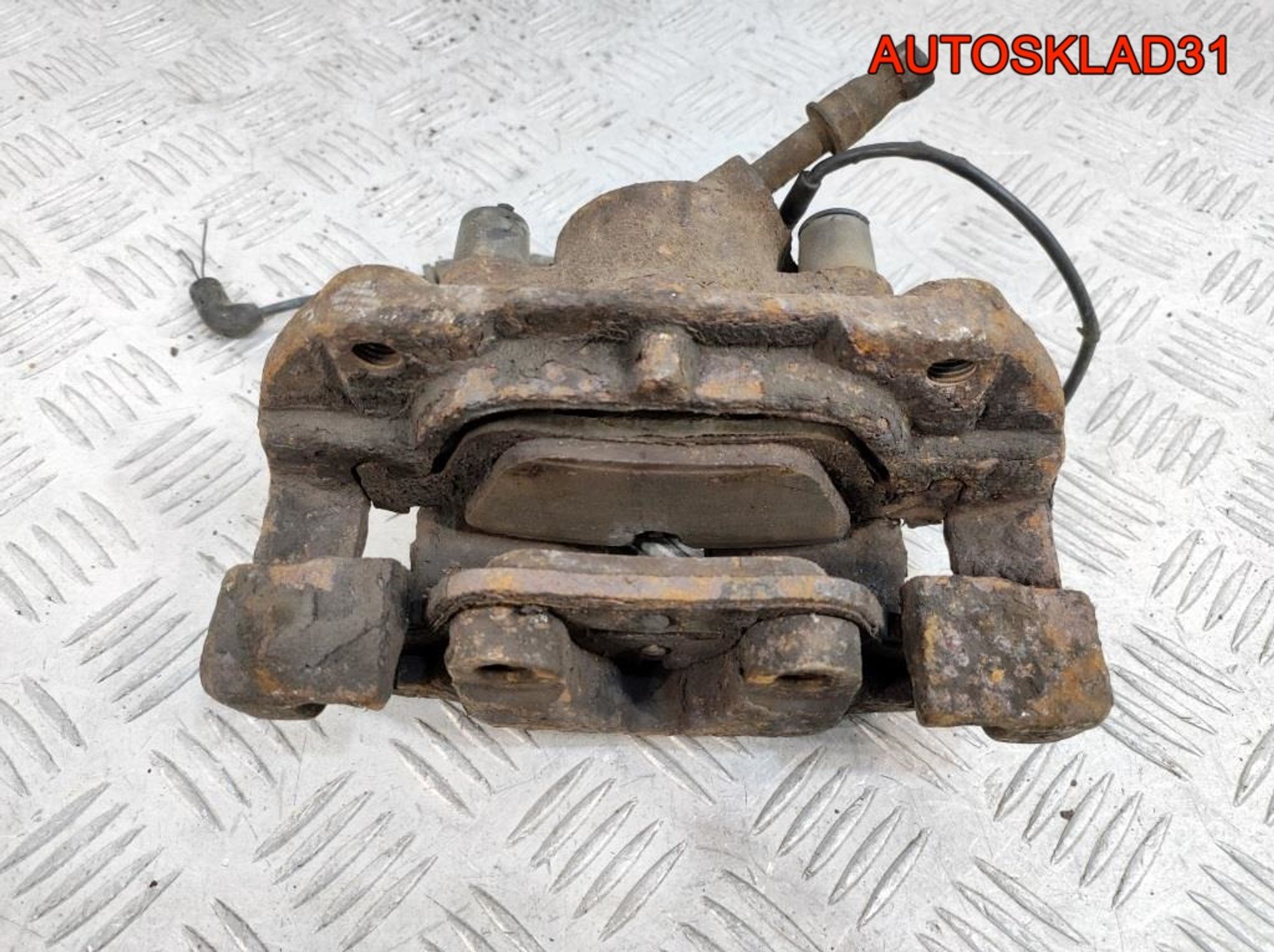 Суппорт тормозной передний левый BMW E46 34116758113, 2300 рублей, Дубовое