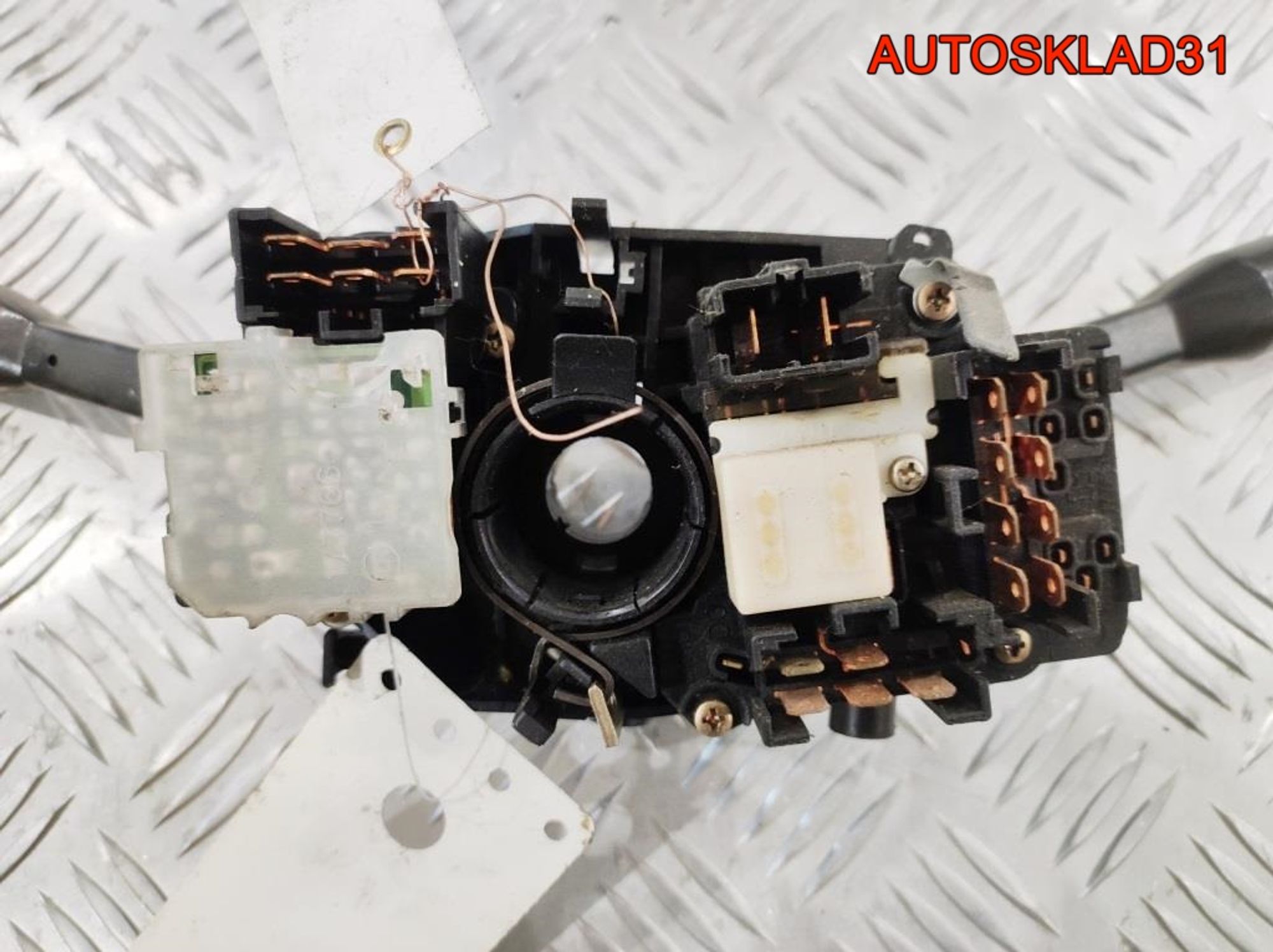 Переключатель подрулевой Mazda 323 BG 177698, 1500 рублей, Дубовое