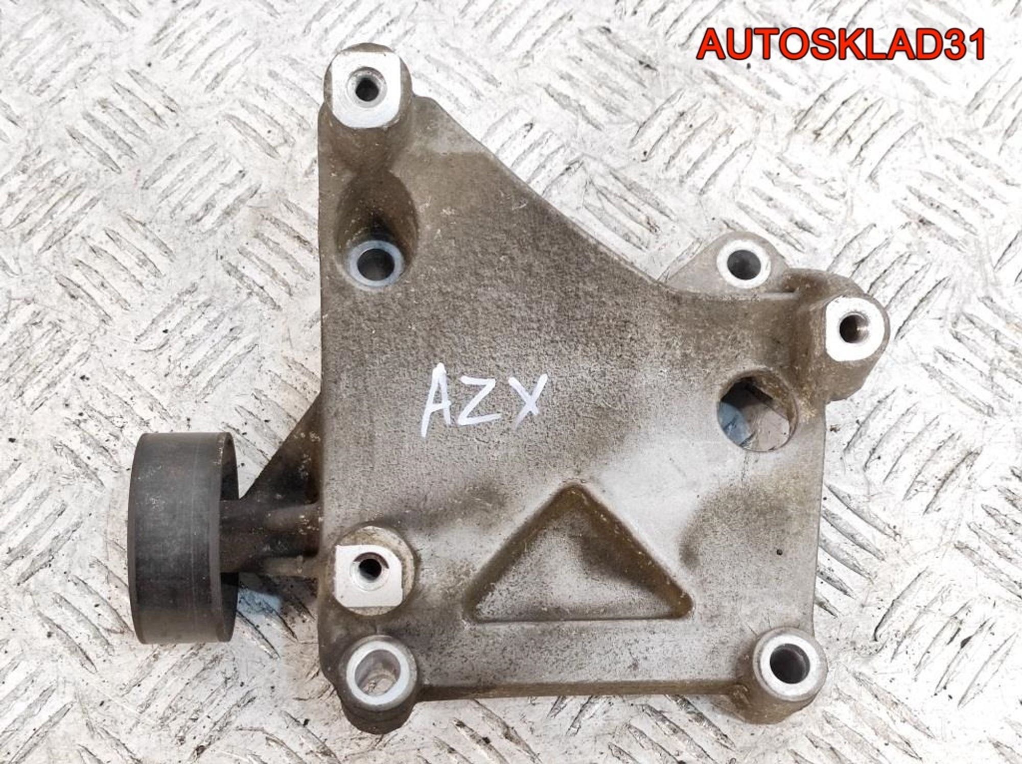 Кронштейн кондиционера VW Passat B5+ 2,3 AZX 071260885, 500 рублей, Дубовое