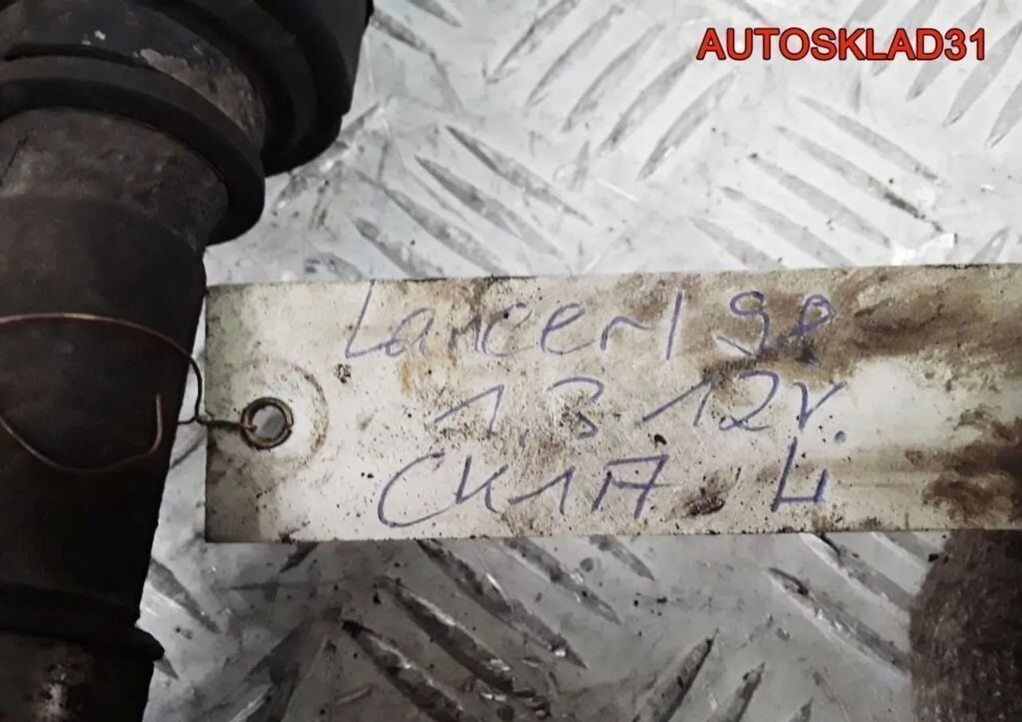 Привод передний левый Mitsubishi Lancer CB МКПП, 1800 рублей, Дубовое