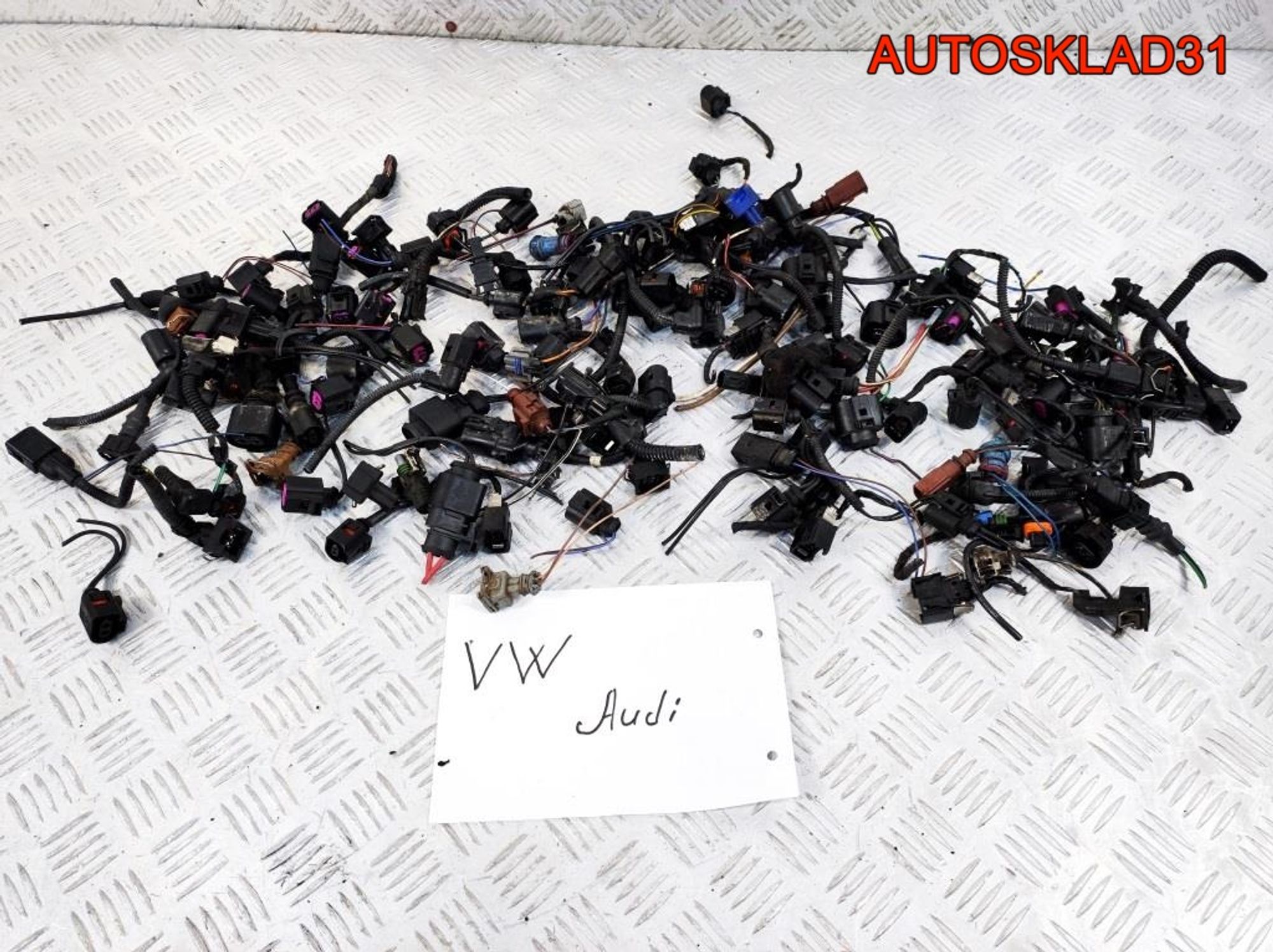 Фишки проводки двигателя Audi Volkswagen, 600 рублей, Дубовое