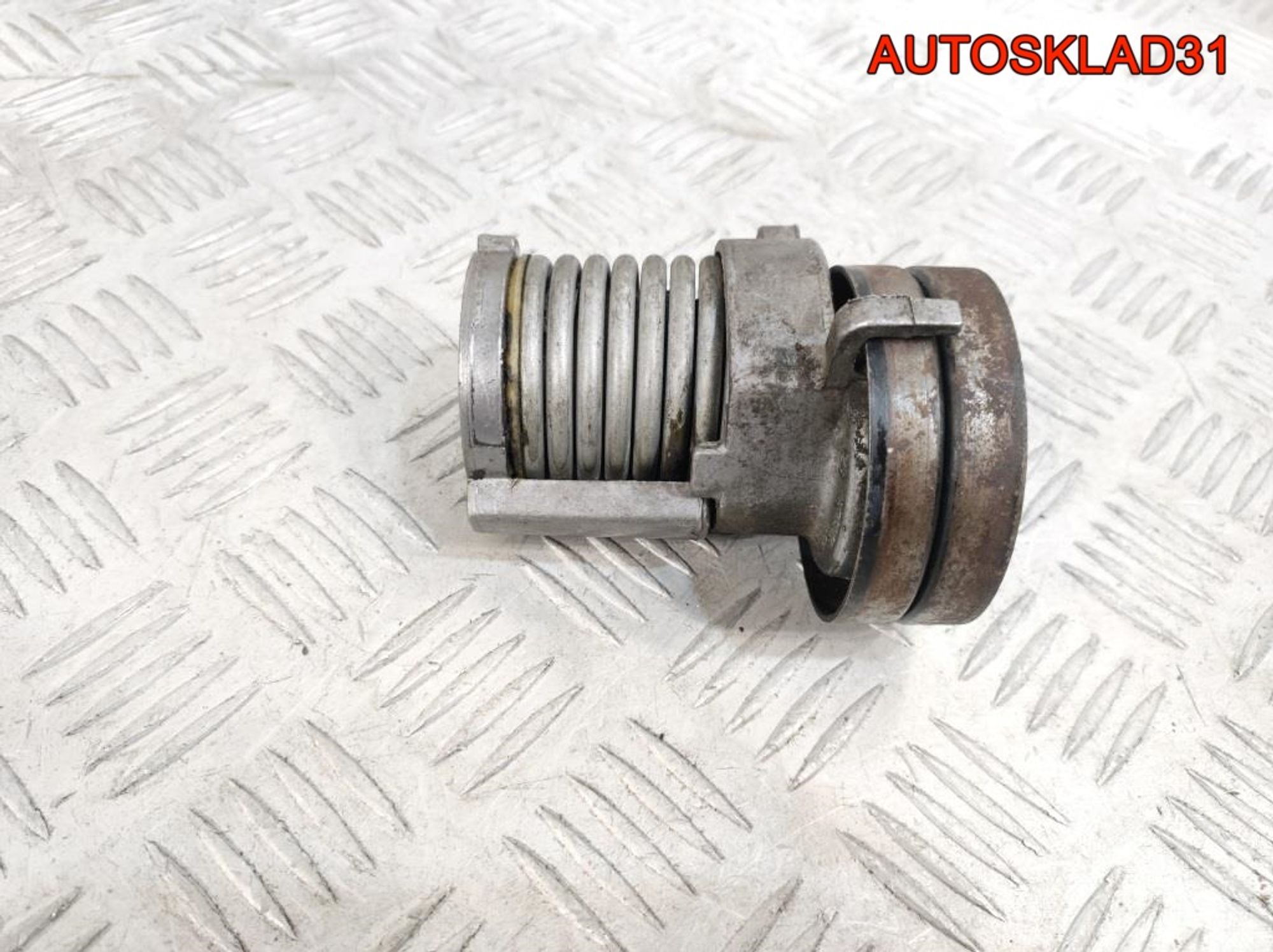 Натяжитель ремня VW Golf 4 1,6 Бензин 030145299C, 500 рублей, Дубовое