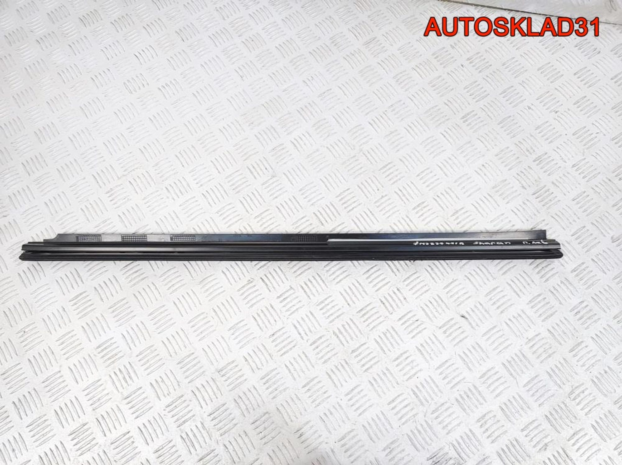 Накладка стекла переднего левого VW Sharan, 1300 рублей, Дубовое