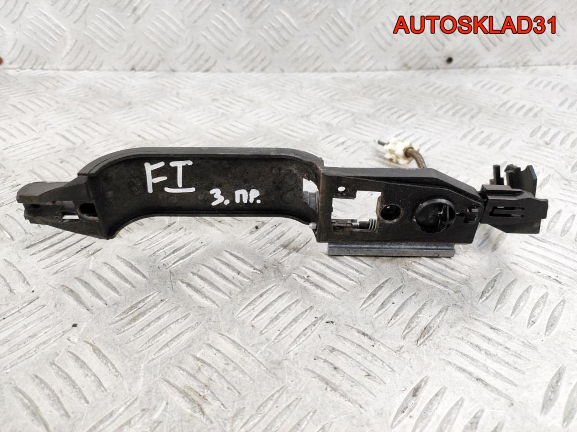 Кронштейн ручки задней правой Ford Focus 1, 500 рублей, Дубовое