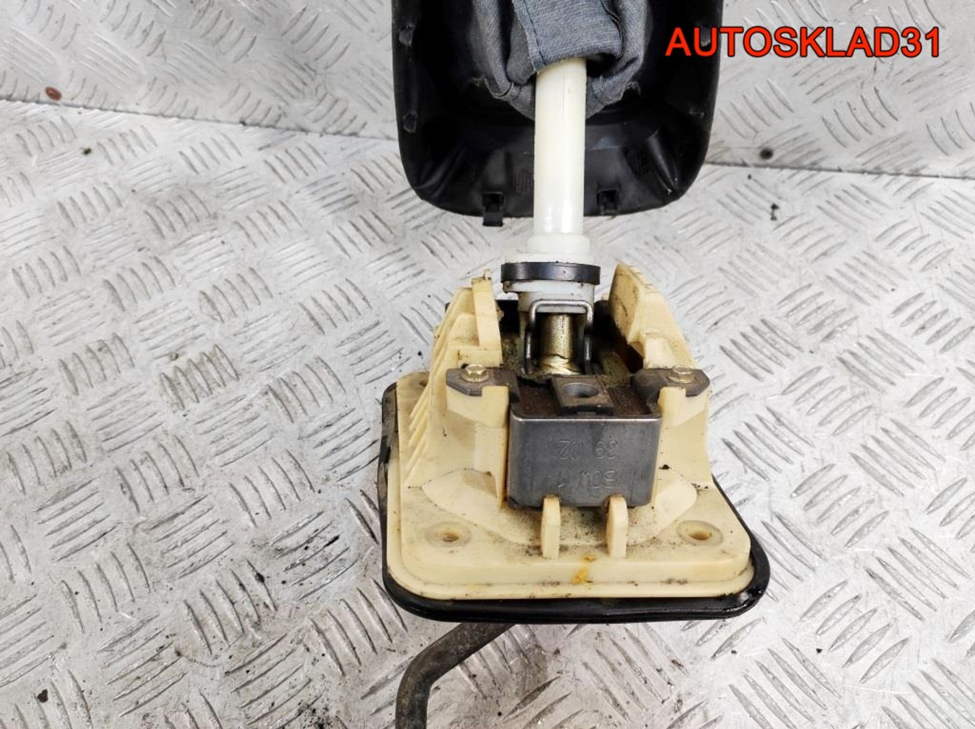 Кулиса МКПП Mitsubishi Carisma DA 1.8 4G93, 9000 рублей, Дубовое