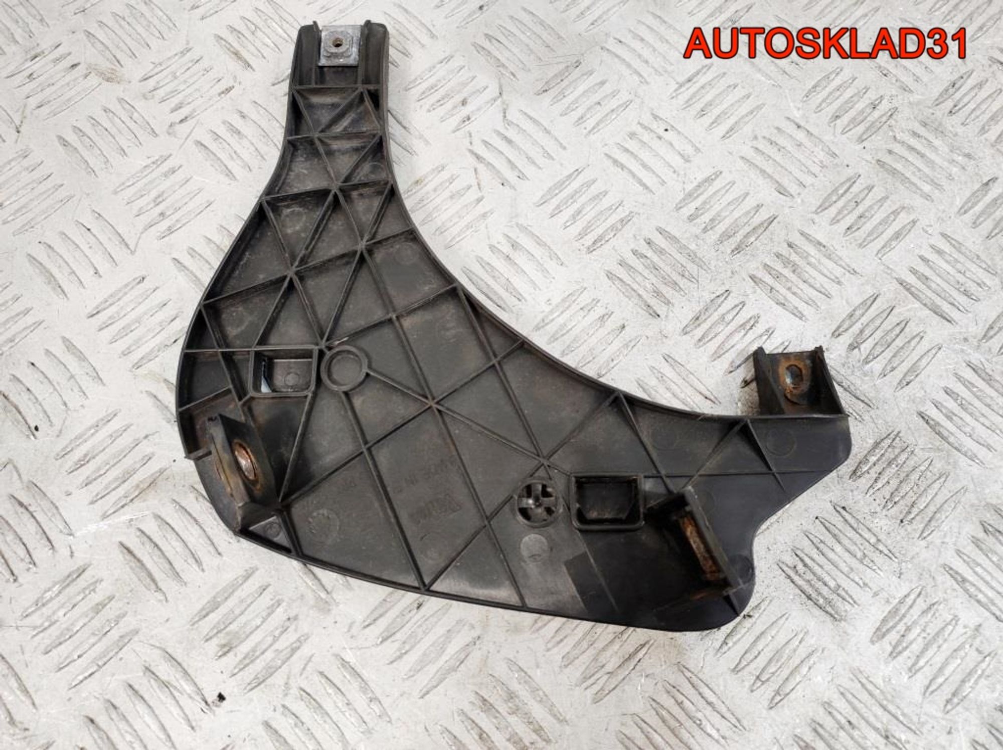 Кронштейн фары левый Audi A4 B6 8E0941453, 1400 рублей, Дубовое