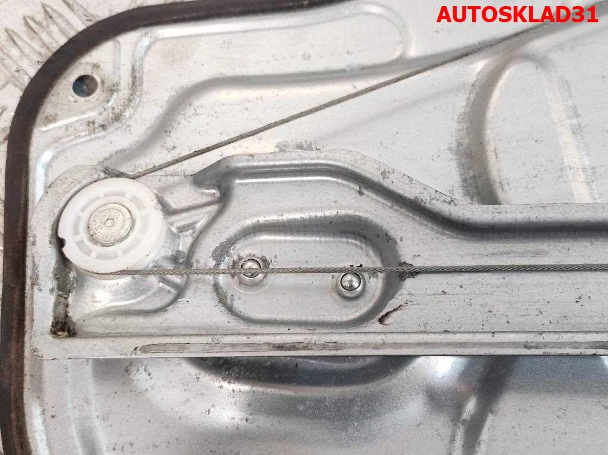 Стеклоподъемник механический задний левый Hyundai i30 834702R200, 600 рублей, Дубовое