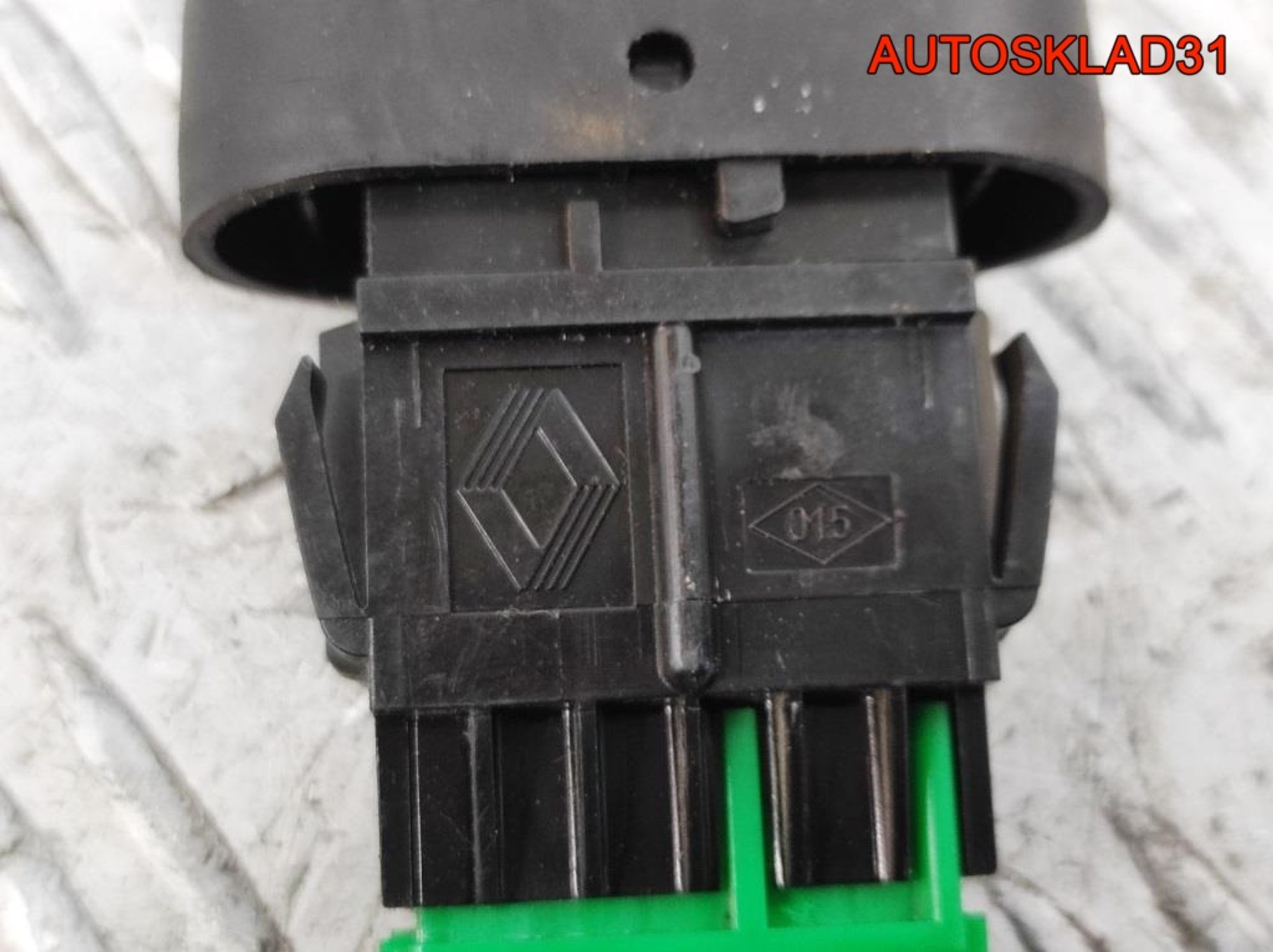 Кнопка центрального замка Renault Sandero 8200870250, 400 рублей, Дубовое