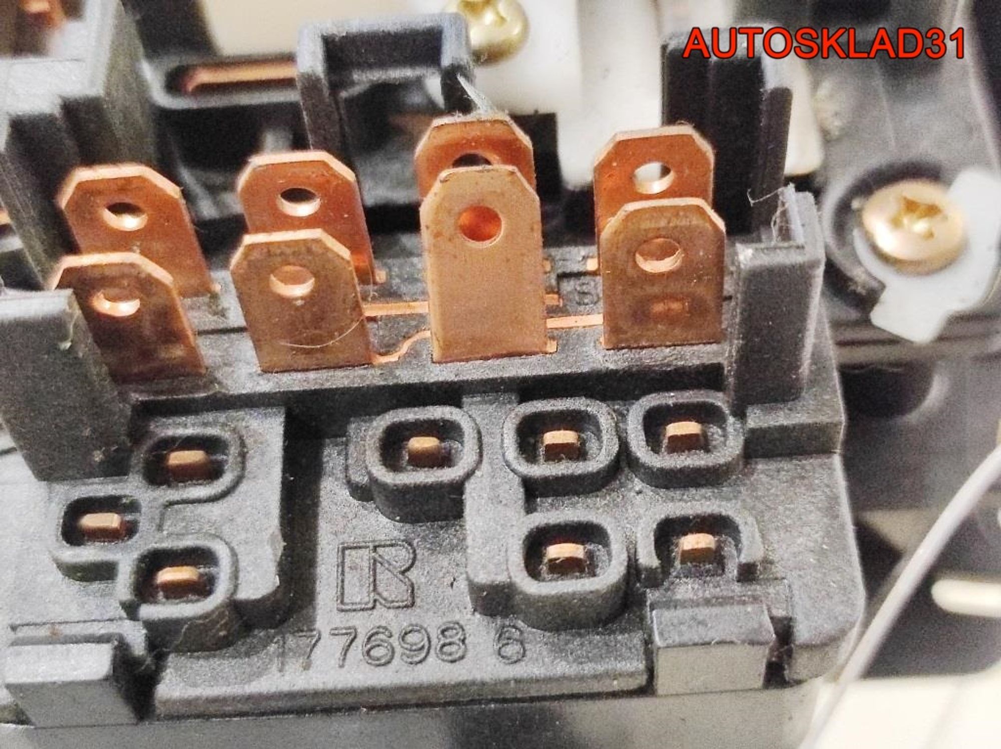 Переключатель подрулевой Mazda 323 BG 177698, 1500 рублей, Дубовое