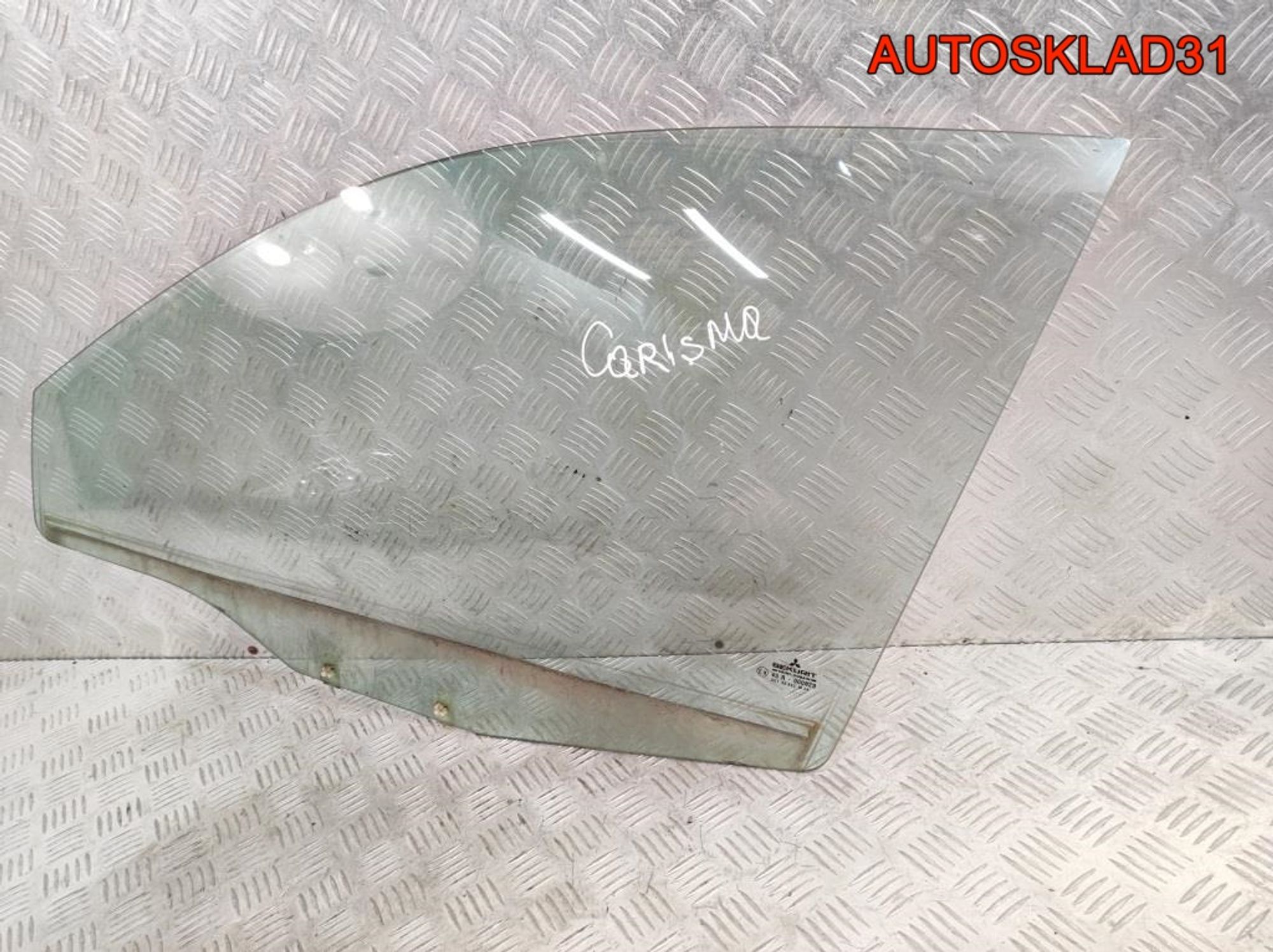 Стекло двери левой Mitsubishi Carisma MR720212, 1400 рублей, Дубовое