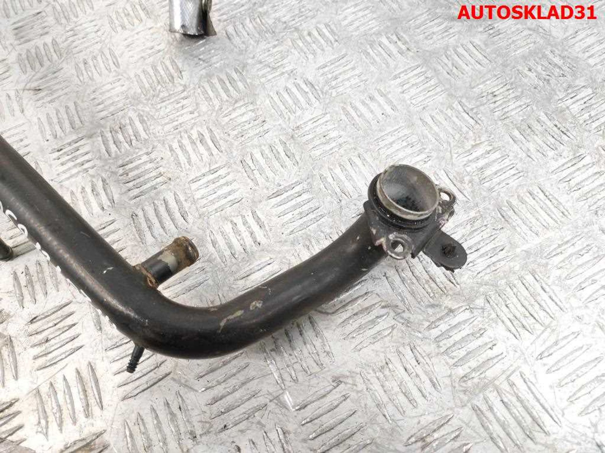 Трубка охлаждающей жидкости VW Passat B5 1,8Т AEB 058121071H, 1000 рублей, Дубовое