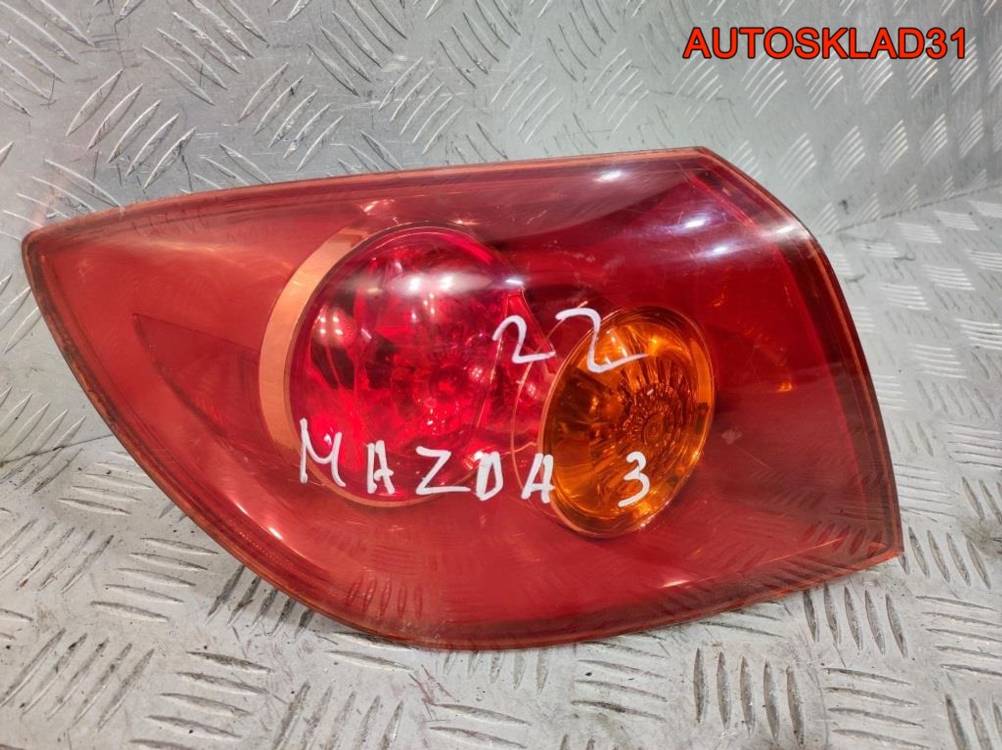 Фонарь задний левый Mazda 3 BK BP4K51160E Хетчбэк, 2500 рублей, Дубовое