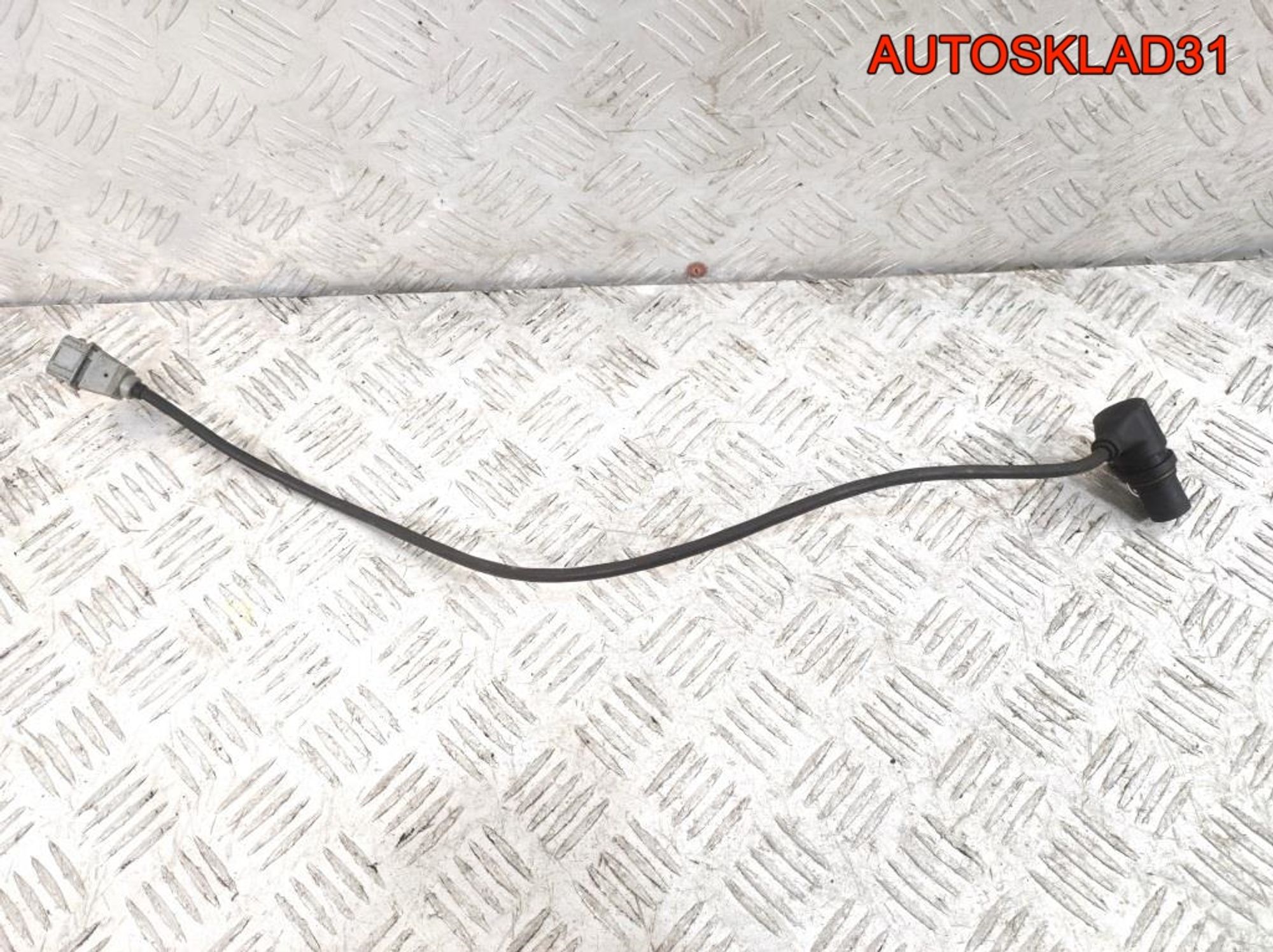 Датчик положения коленвала VW Passat B5 1,8 APT 050906433, 900 рублей, Дубовое