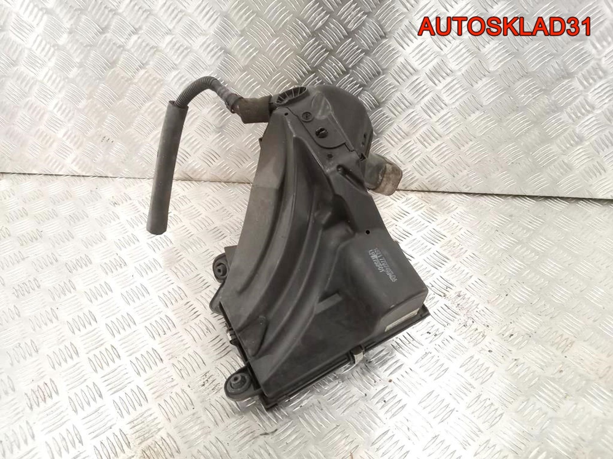 Корпус воздушного фильтра BMW E90 13717797467, 3600 рублей, Дубовое