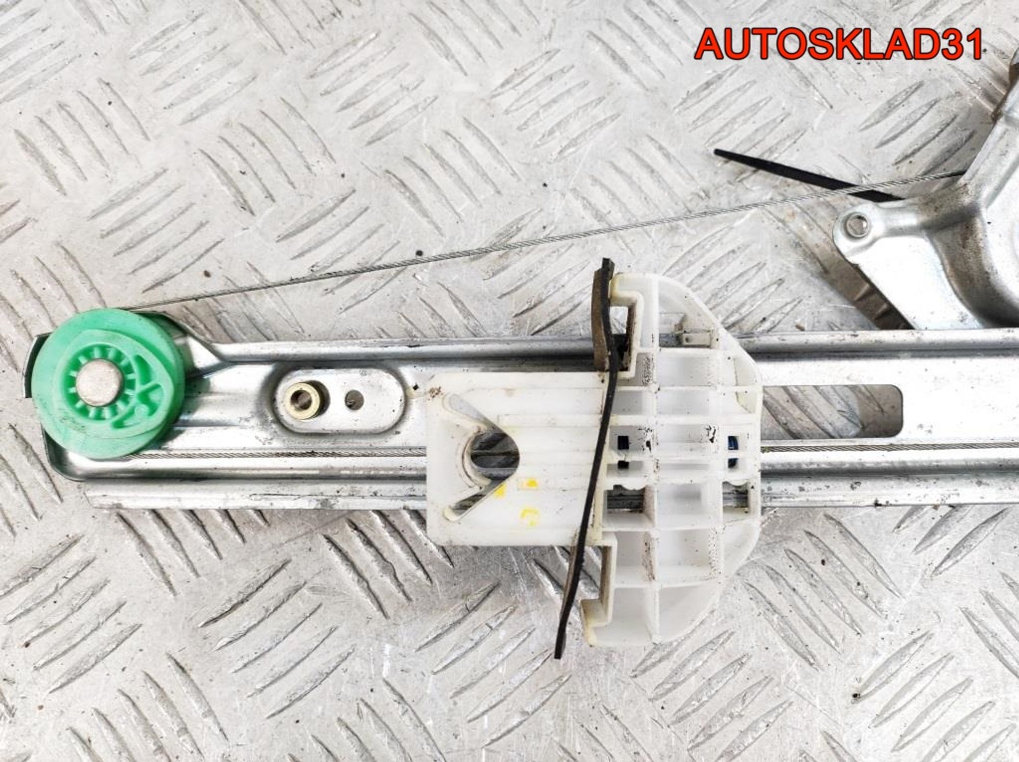 Стеклоподъемник задней правой двери Ford Focus 1, 2300 рублей, Дубовое