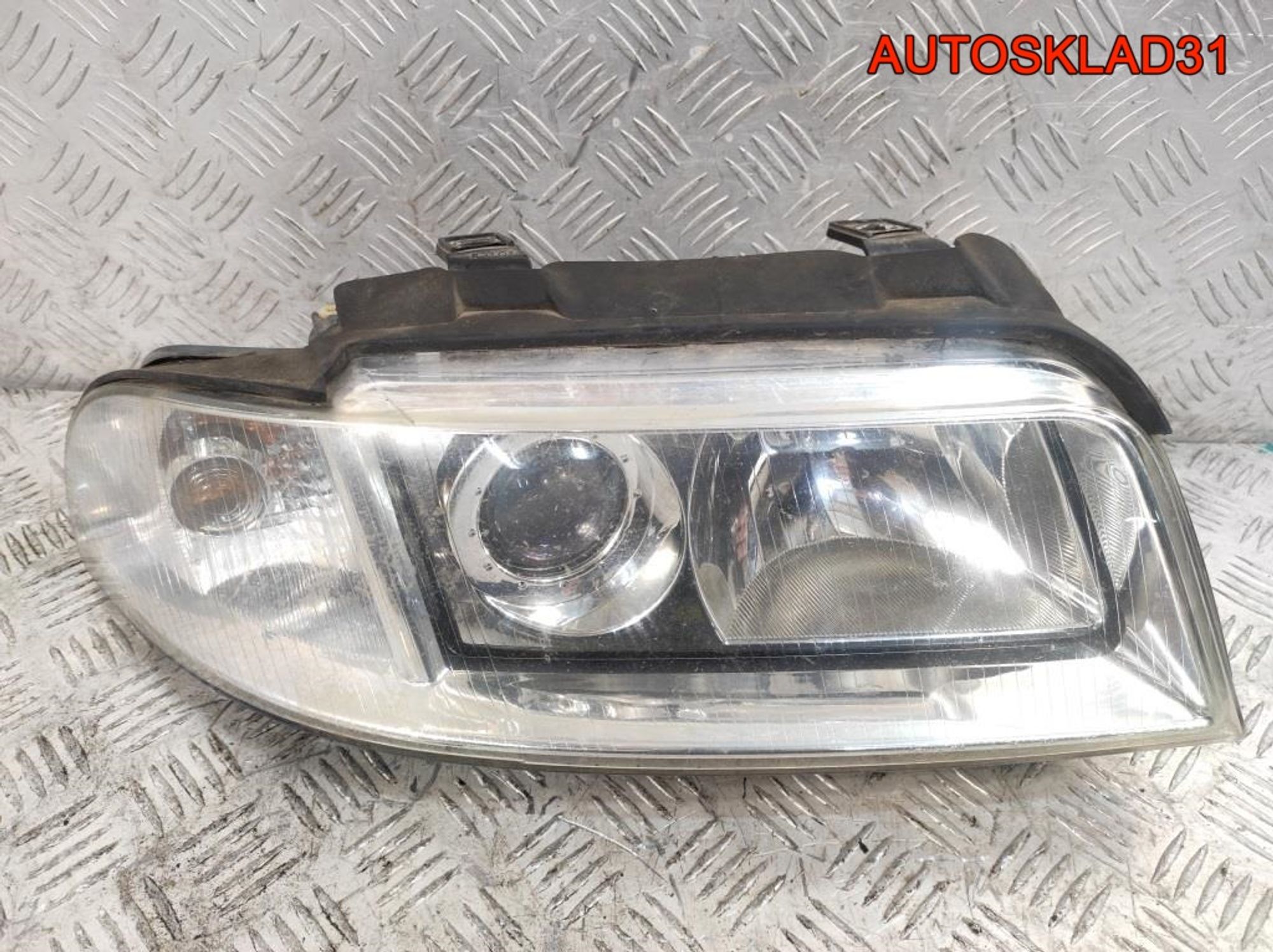 Фара правая Audi A4 B5 Рестайлинг 8D0941004AK, 10000 рублей, Дубовое
