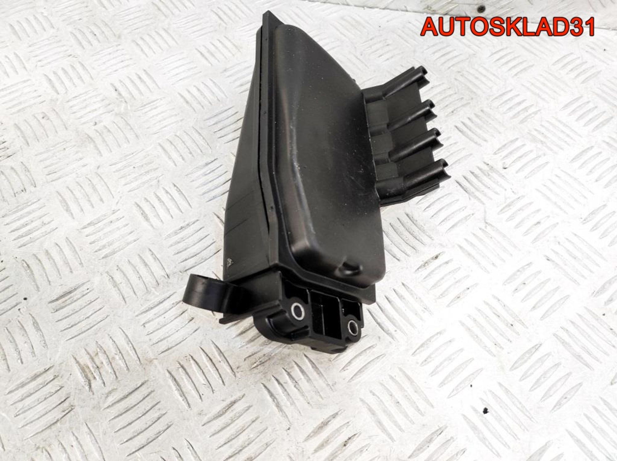 Вакуумный ресивер Mercedes GLK X204 A6510700468, 1400 рублей, Дубовое