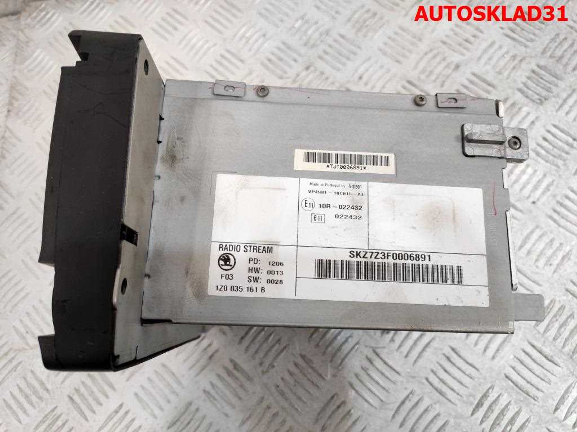 Магнитола Skoda Octavia A5 1Z0035161B, 1500 рублей, Дубовое