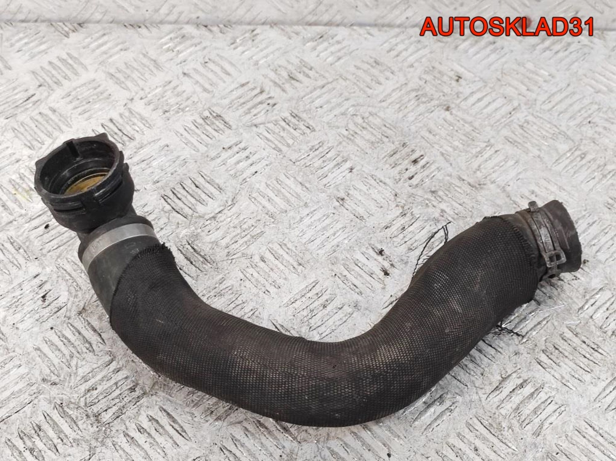 Патрубок радиатора Audi A6 C6 3,0 BMK 4F0121055J, 600 рублей, Дубовое