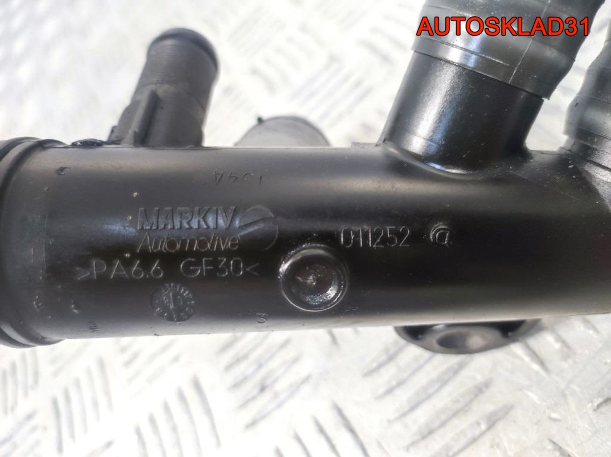 Корпус термостата Ford Focus 2 9647768980, 1300 рублей, Дубовое