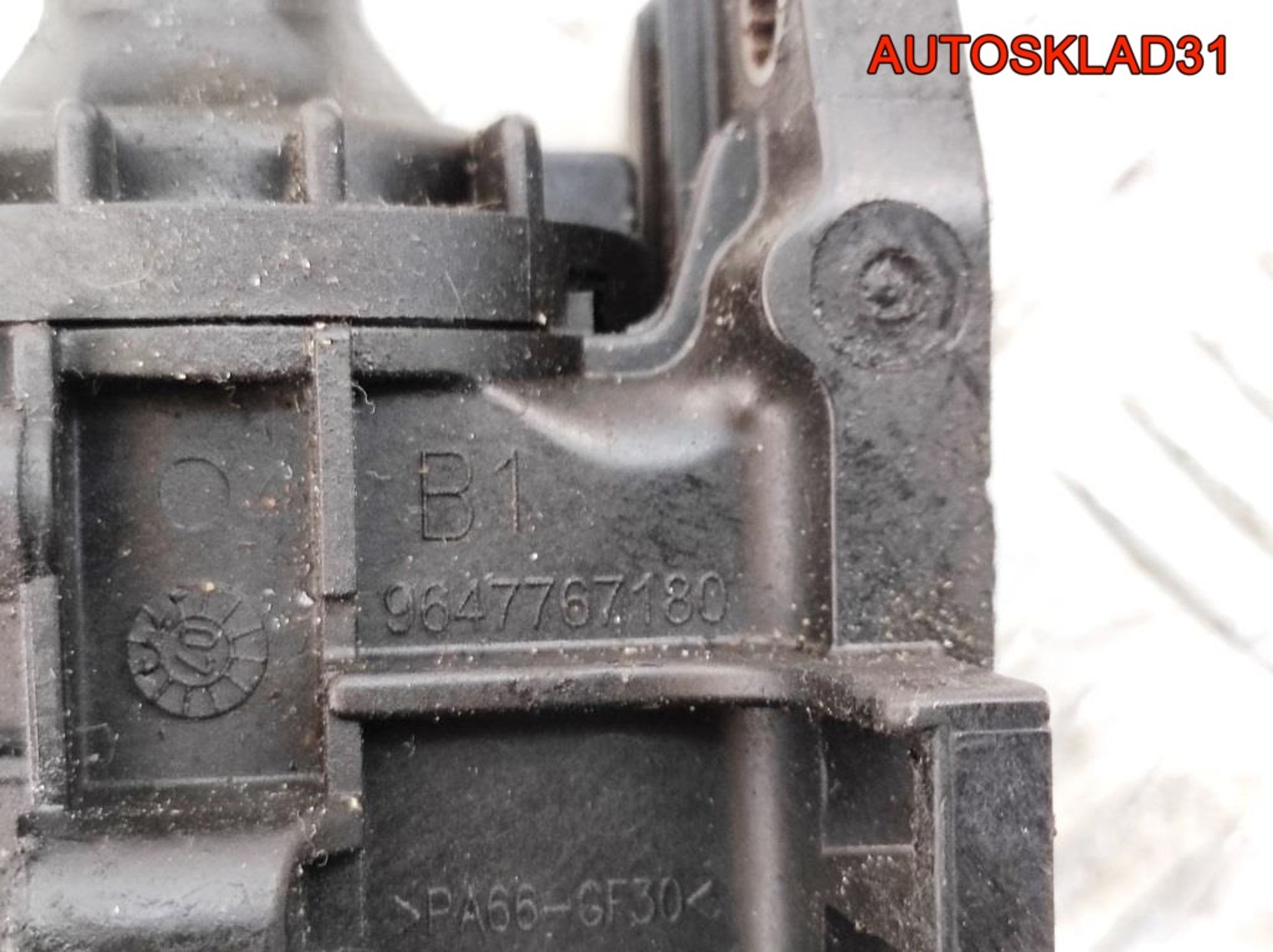 Корпус термостата Ford Focus 2 1,6 Дизель 9647767180, 1000 рублей, Дубовое