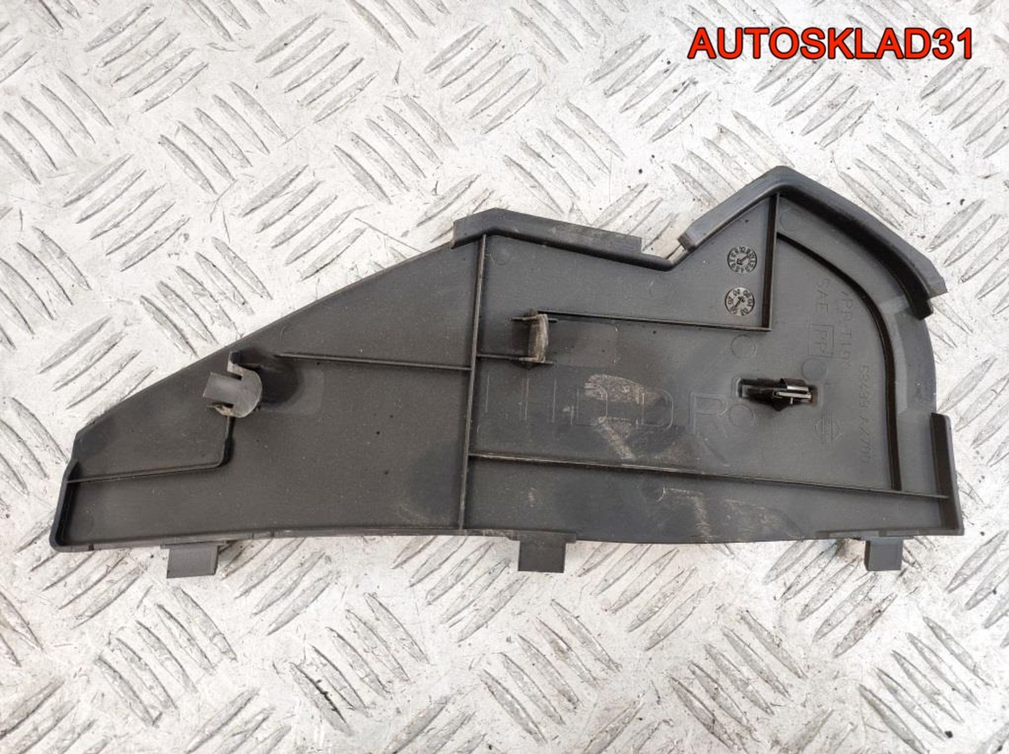 Накладка торпедо правая Nissan Micra K12 68499AX700, 600 рублей, Дубовое