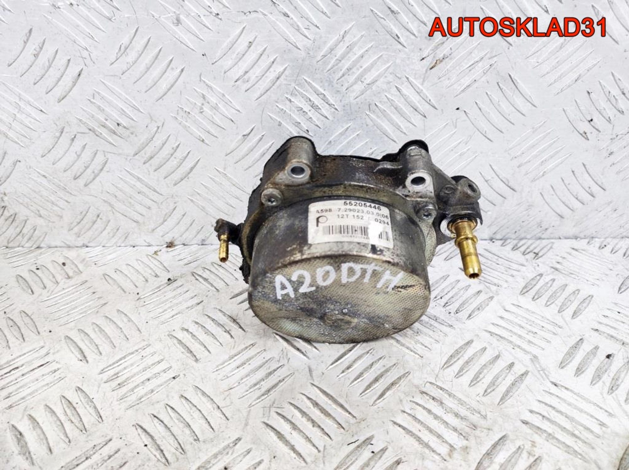 Насос вакуумный Opel Astra J 2,0 A20DTH 55205446, 2100 рублей, Дубовое