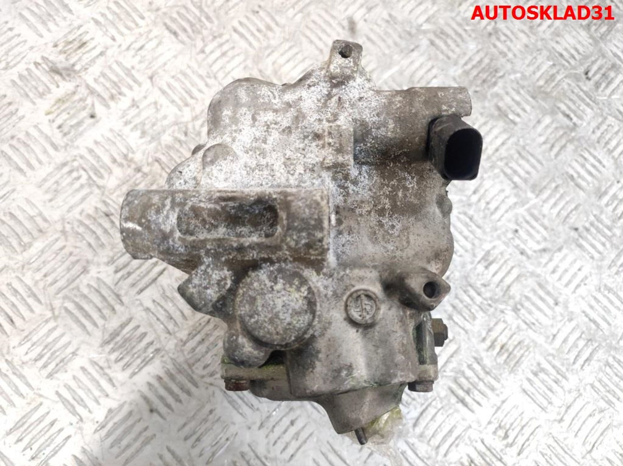 Компрессор кондиционера VW Passat B6 2.0 BMP Дизель 1K0820859F, 12200 рублей, Дубовое