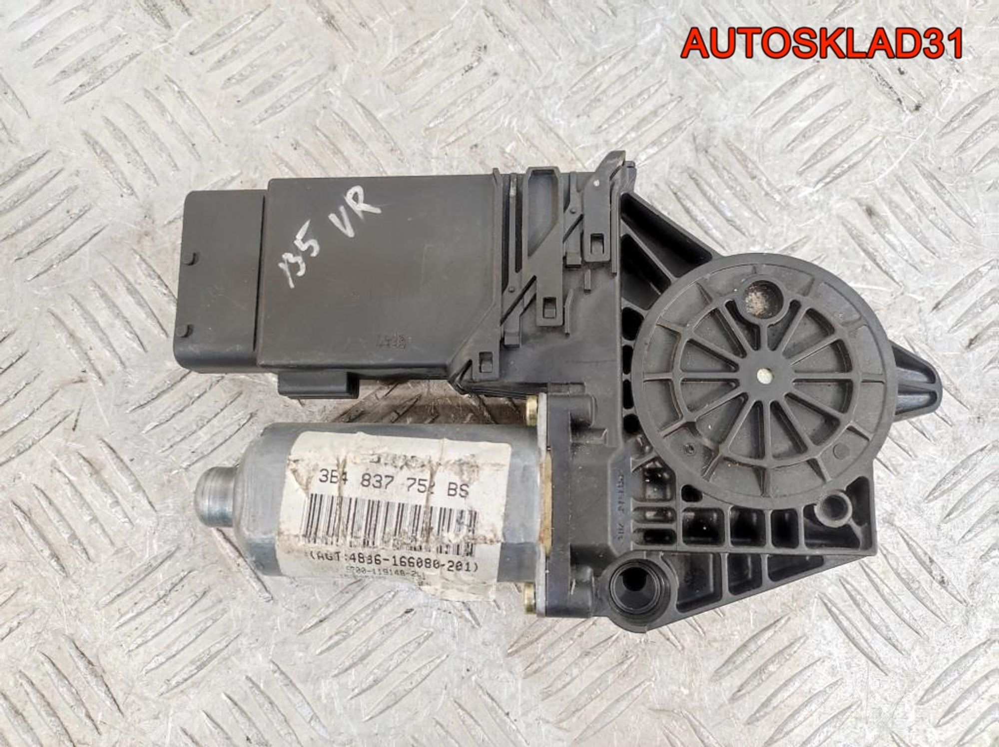 Моторчик стеклоподъёмника передний правый VW Passat B5 3B4837752BS, 800 рублей, Дубовое