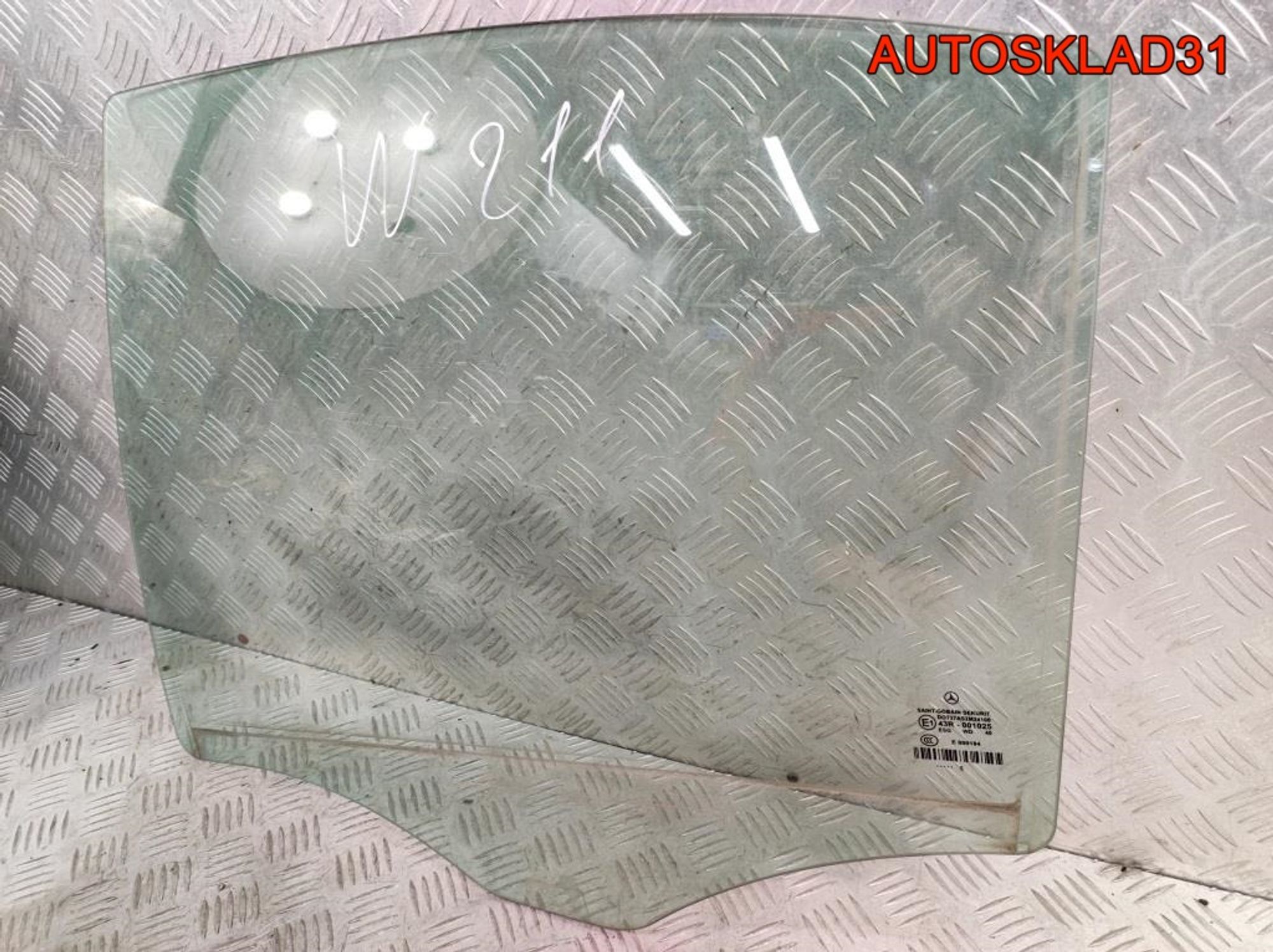 Стекло двери задней левой Mercedes W211 A2117350110, 1400 рублей, Дубовое
