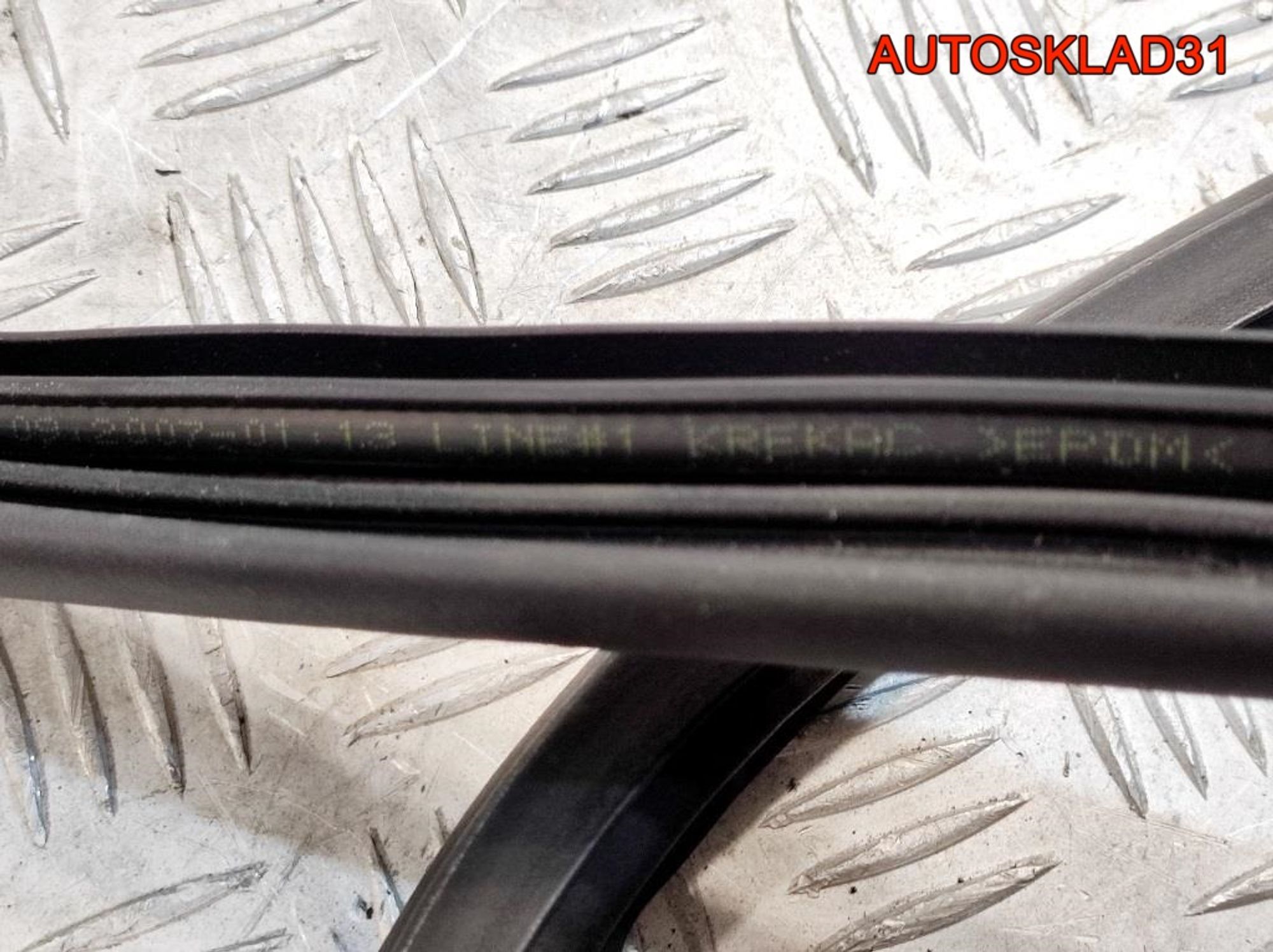 Уплотнитель двери Комплект Kia Ceed 1 Универсал, 4500 рублей, Дубовое