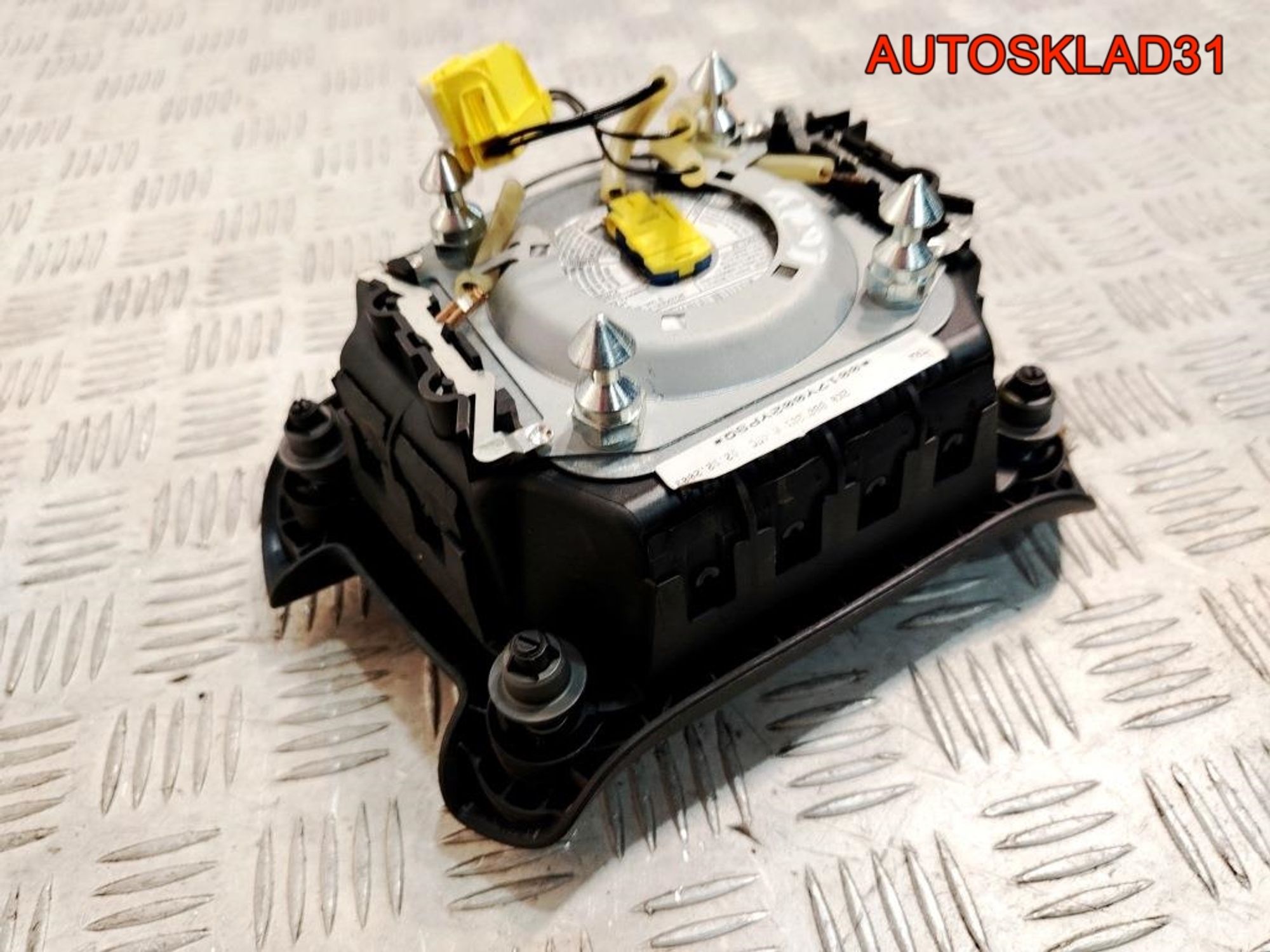 Подушка безопасности в руль Volkswagen 2004-2010 2K0880201A, 3000 рублей, Дубовое