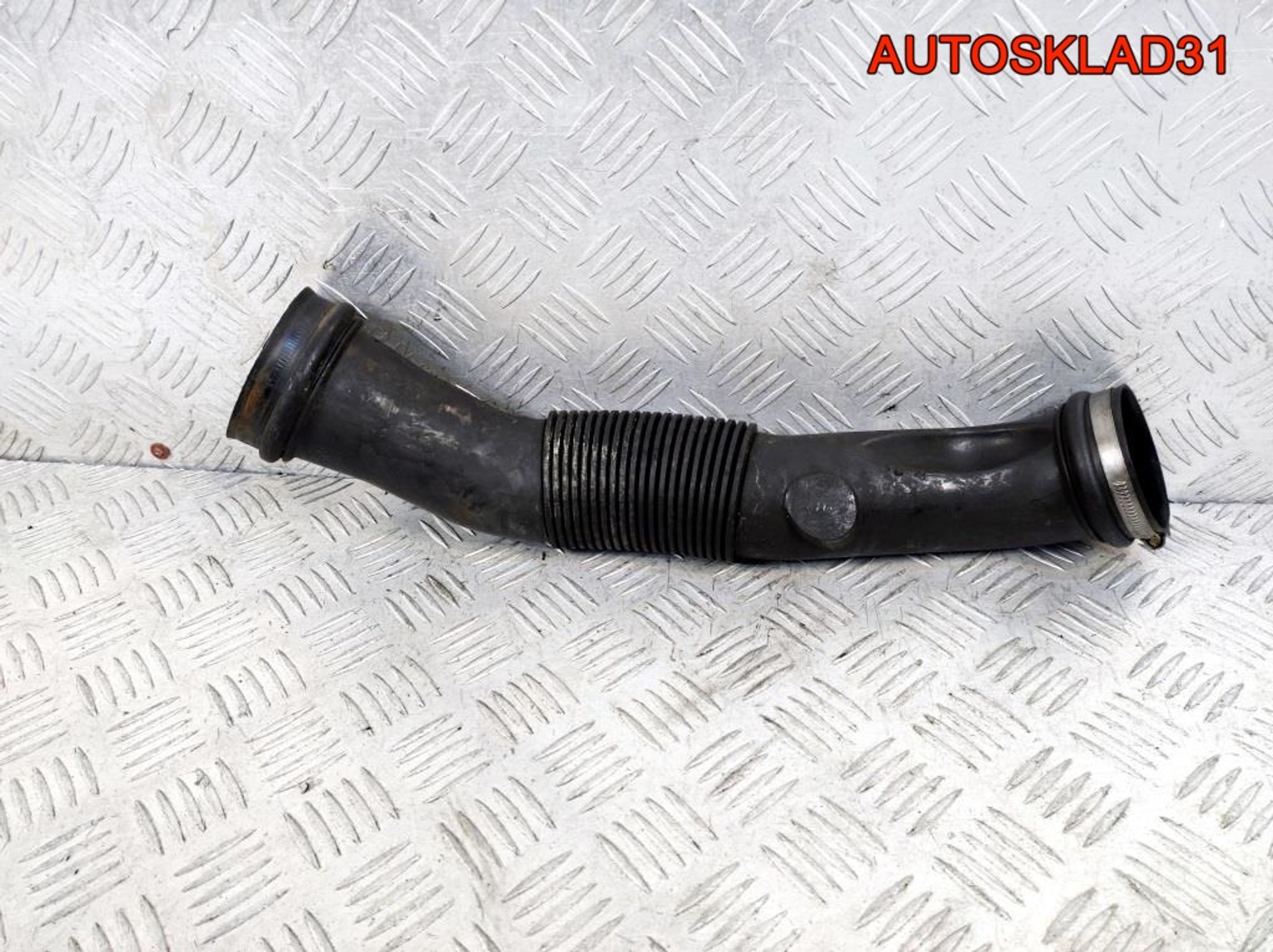 Патрубок воздушного фильтра Audi A6 C5 058129627P, 1300 рублей, Дубовое