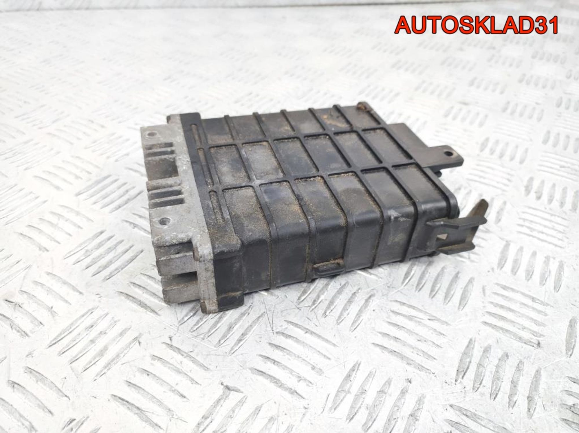 Блок эбу Volkswagen Passat B3 443907403 Бензин, 1000 рублей, Дубовое