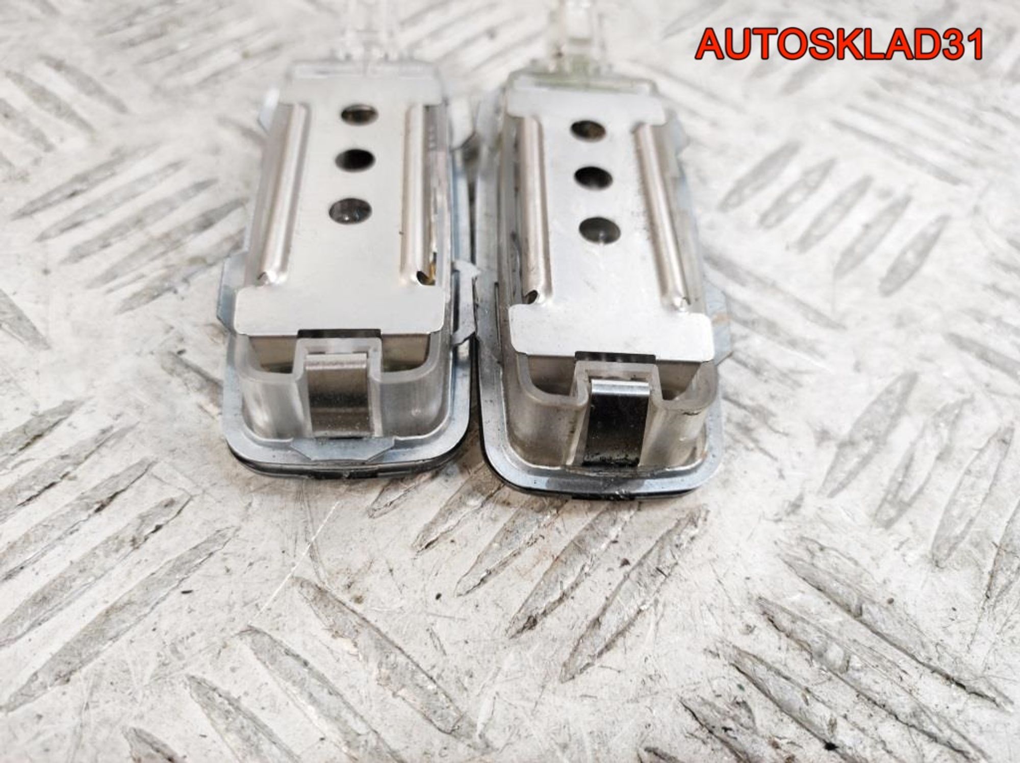 Плафон освещения салона Audi A6 C5 4D0947105A, 500 рублей, Дубовое