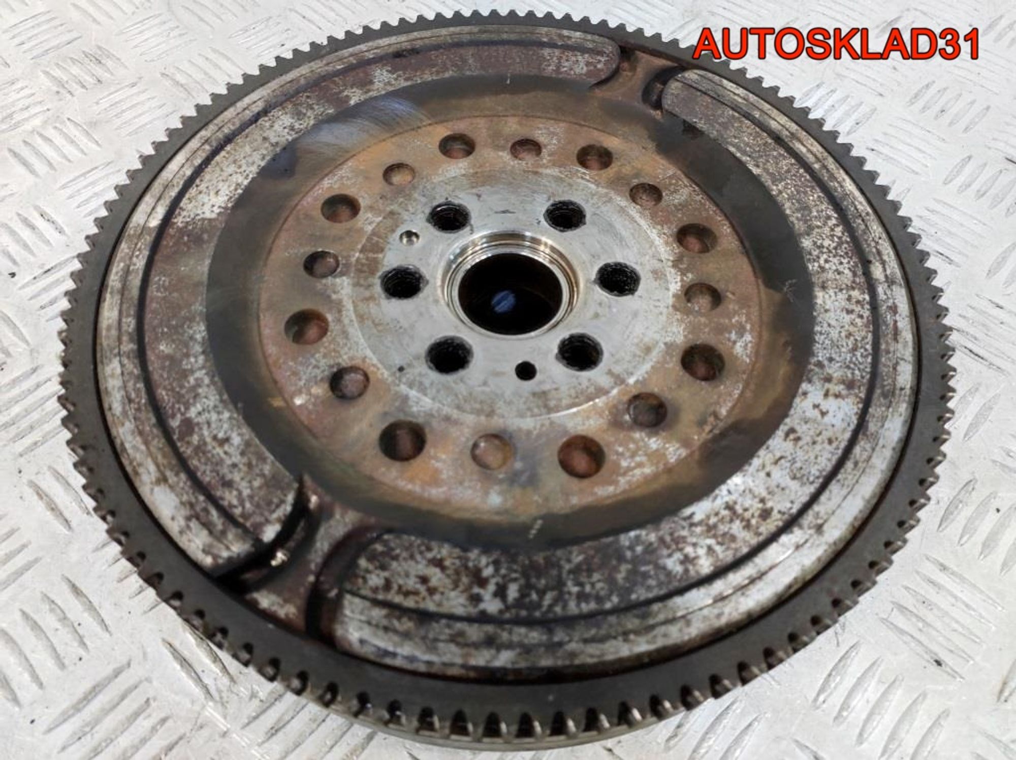 Маховик со сцеплением Opel Astra J A20DTH 55570198, 6300 рублей, Дубовое