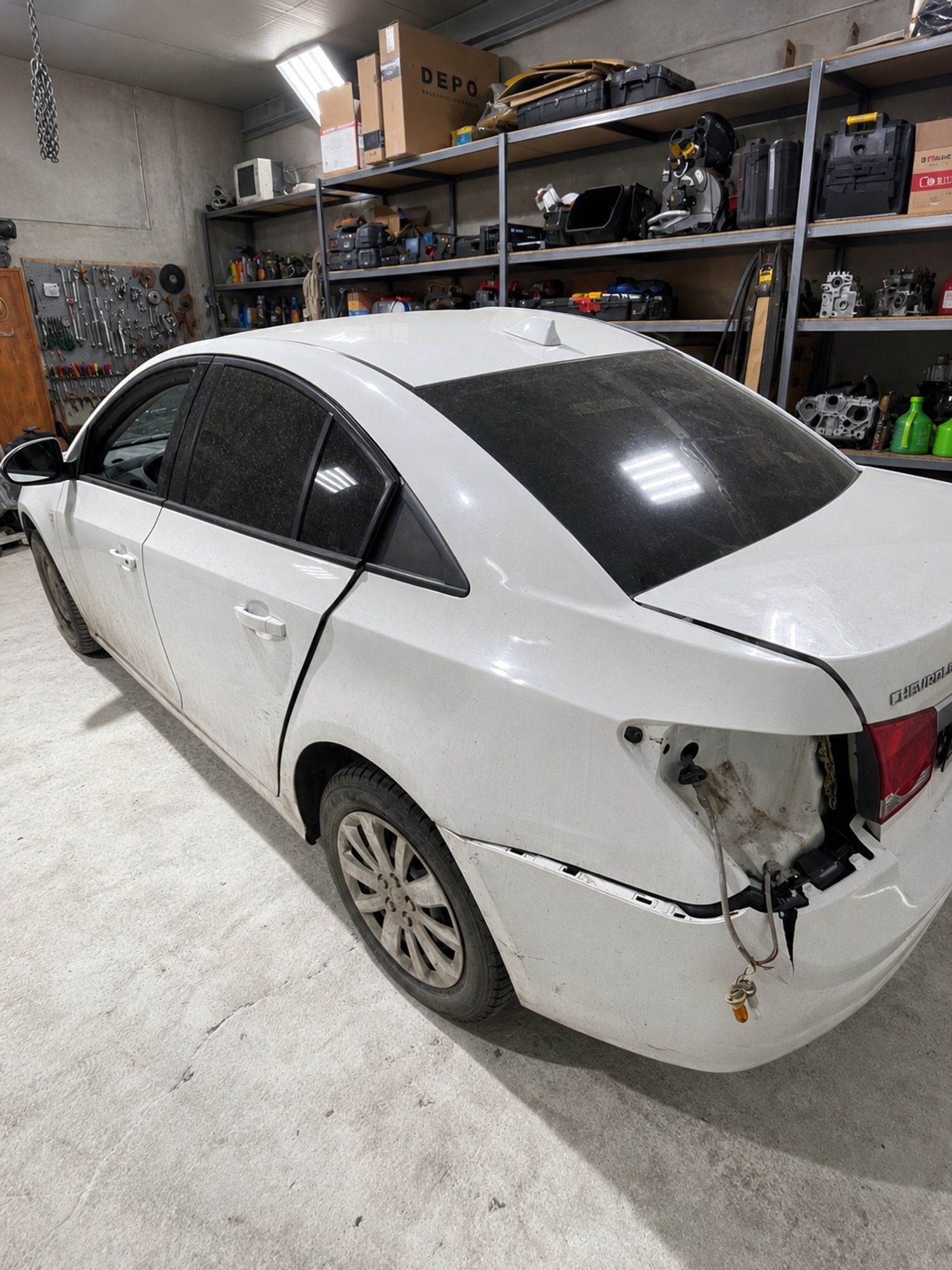 https://ycs.partsauto.market/partsauto-images/thmbs/userImages/f92b14355489e3b224da6399a17e0798/car/eaa8a5c7-dfe2-4f73-af66-aba3582f44e0_1788427319761.jpg