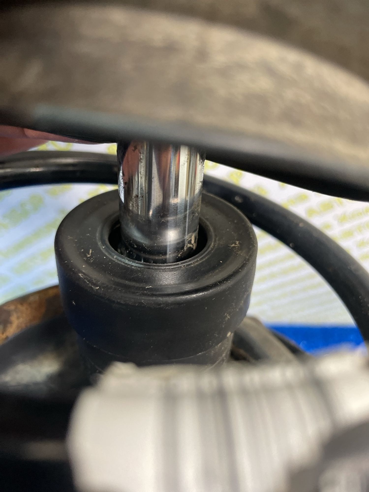 https://ycs.partsauto.market/partsauto-images/thmbs/userImages/f92b14355489e3b224da6399a17e0798/part/00fccb46-b33f-4797-b203-be8528e6977a_1789308215904.jpg