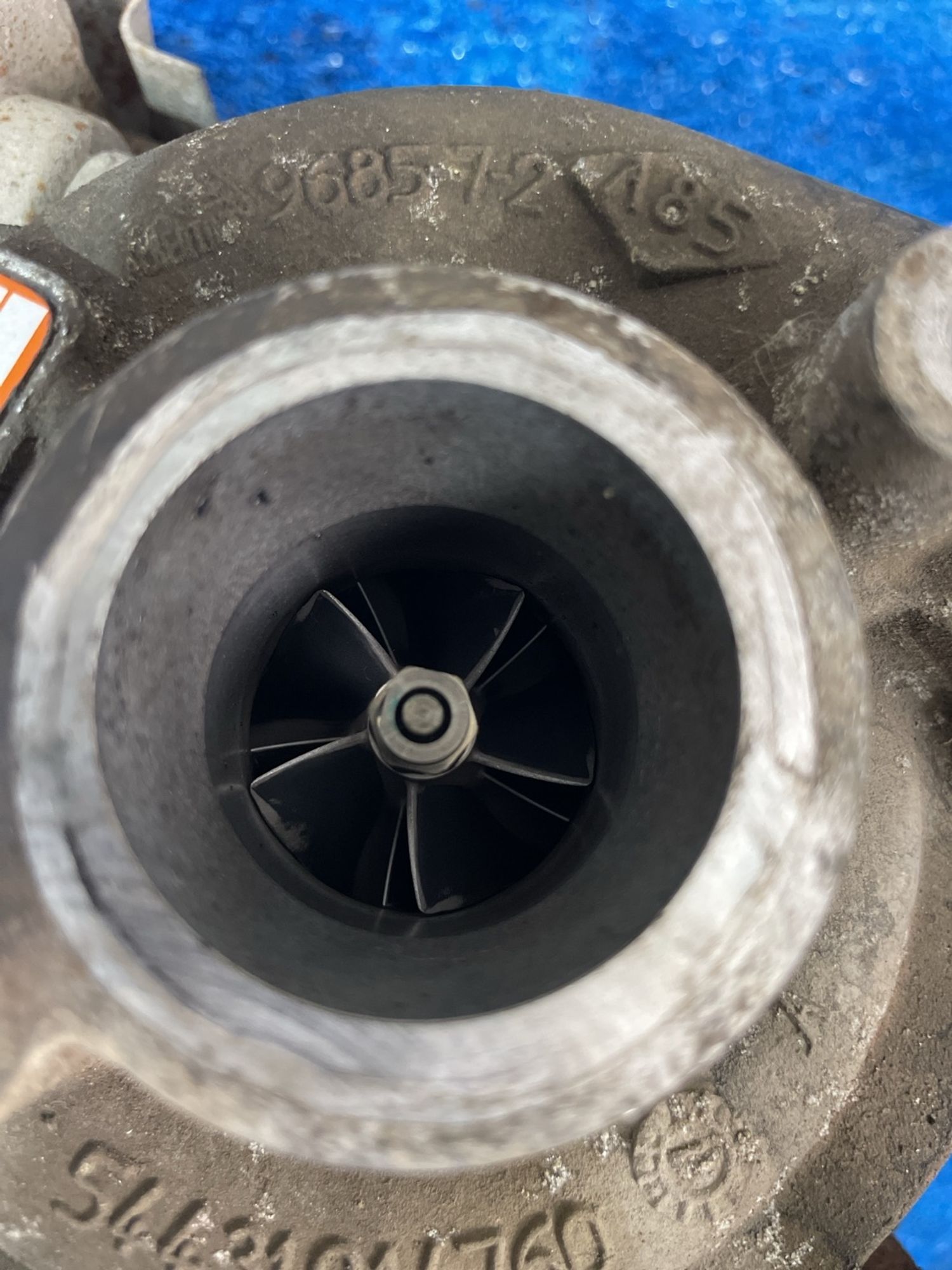 https://ycs.partsauto.market/partsauto-images/thmbs/userImages/f92b14355489e3b224da6399a17e0798/part/0175ff3c-fc92-4511-82e4-2a91ef0a7d61_1777288911585.jpg